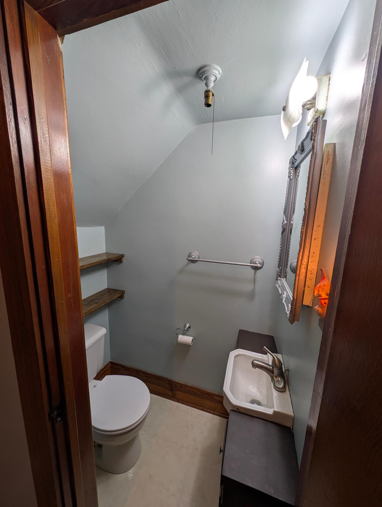 main property photo 13