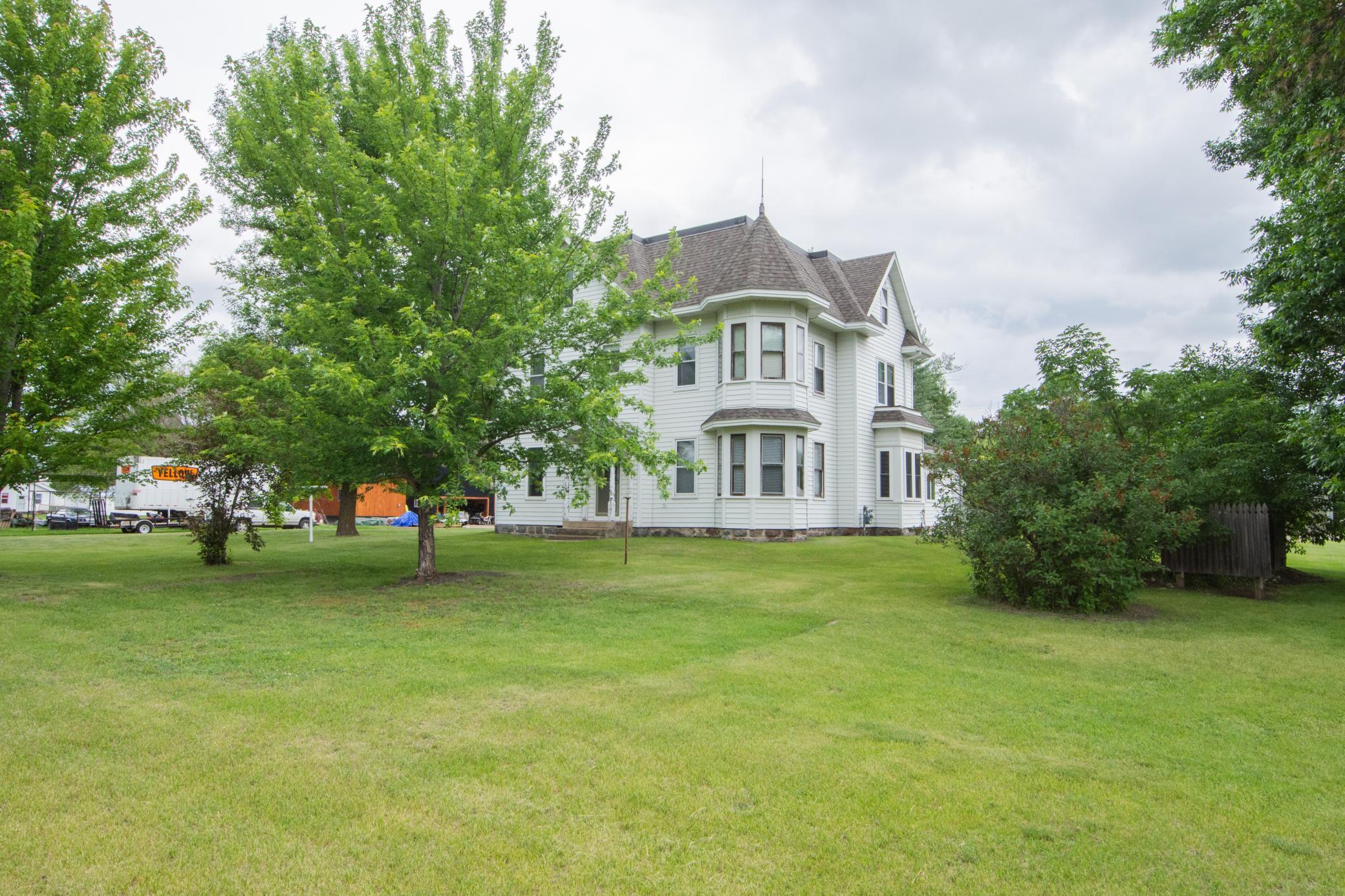 main property photo 14