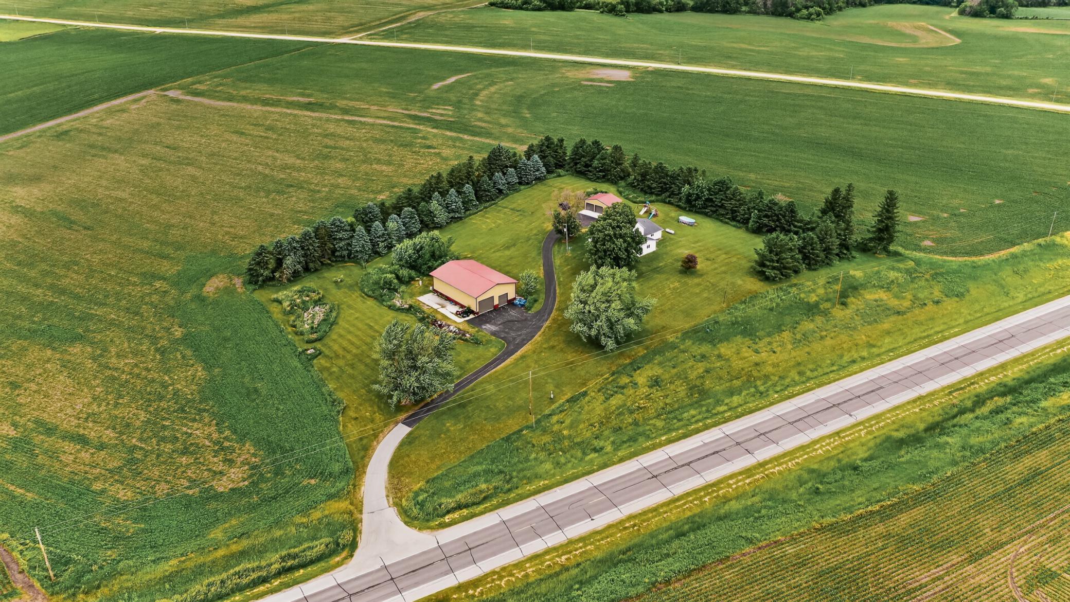main property photo 41