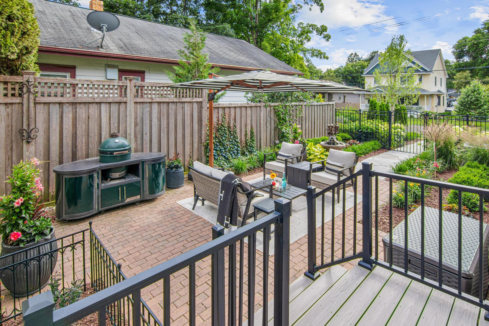 main property photo 40