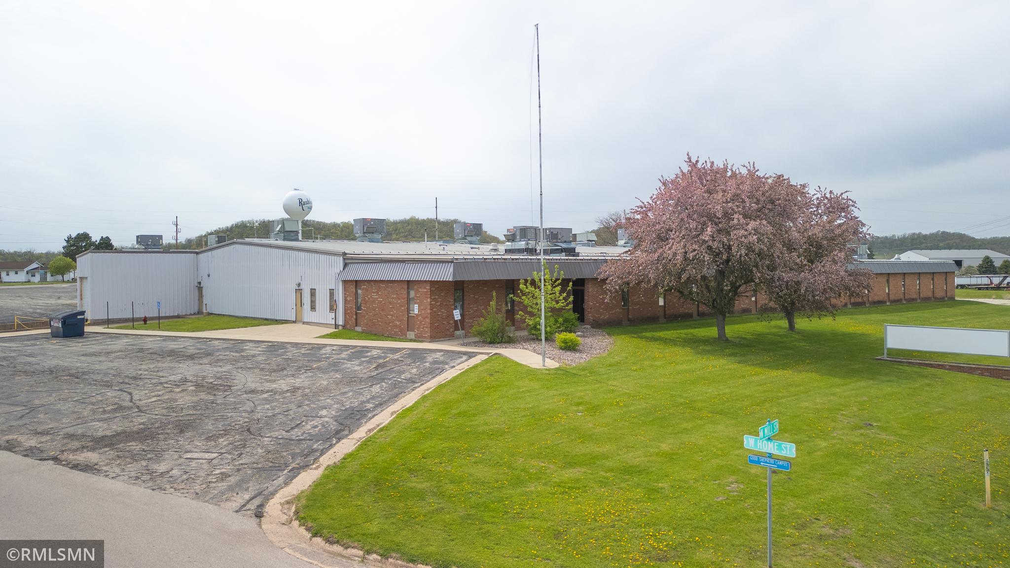 main property photo 2