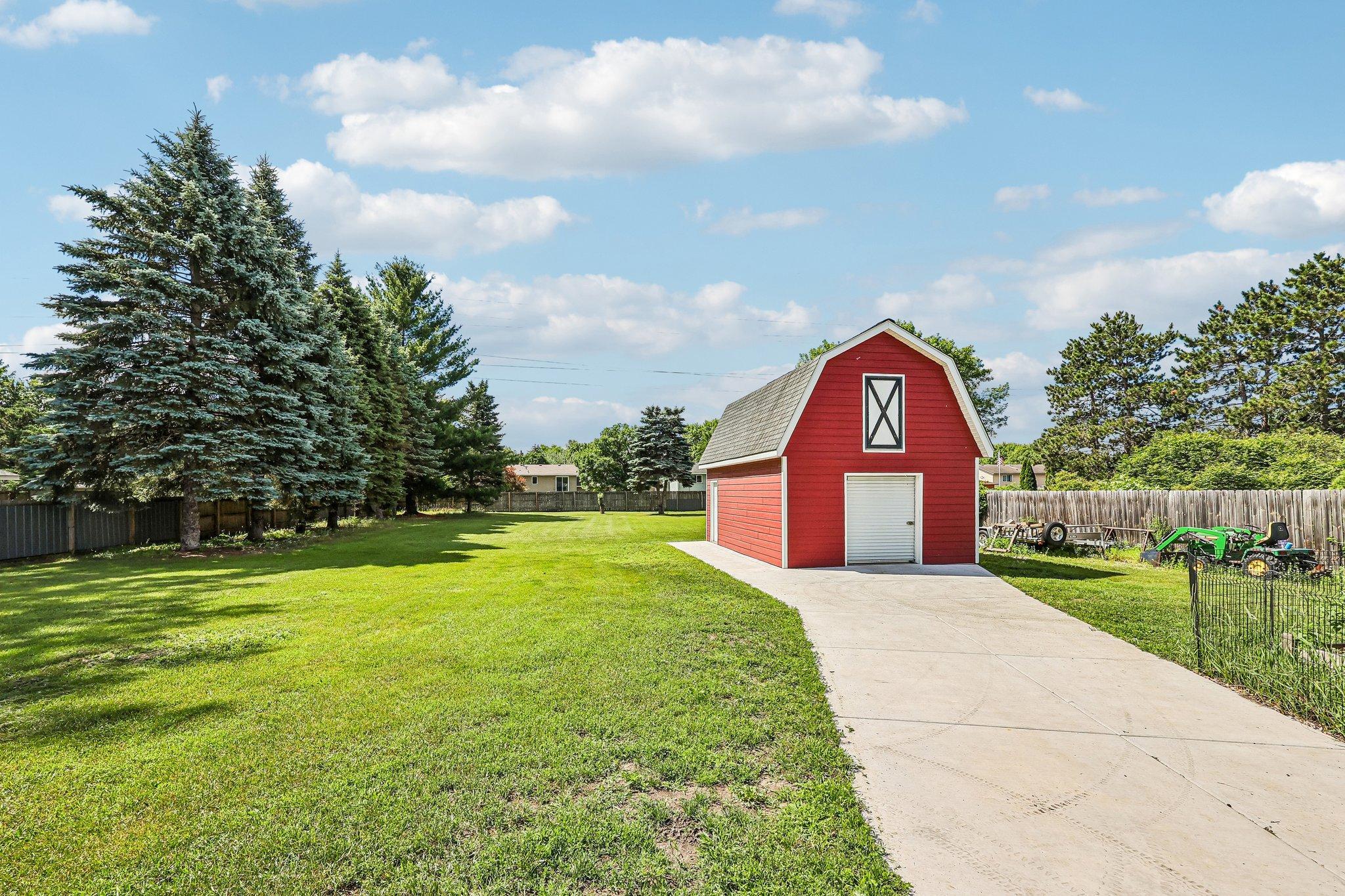 main property photo 36