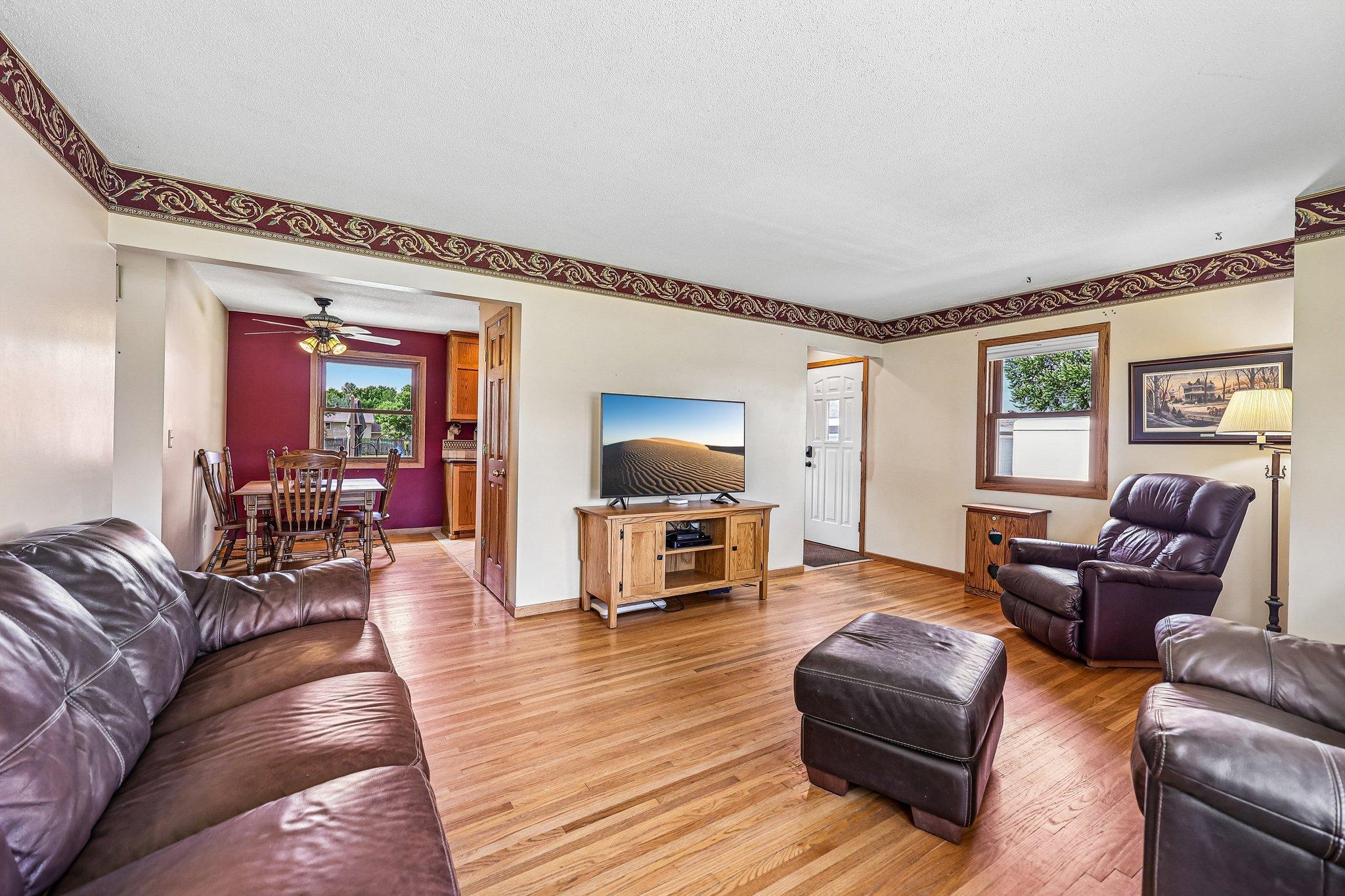 main property photo 5