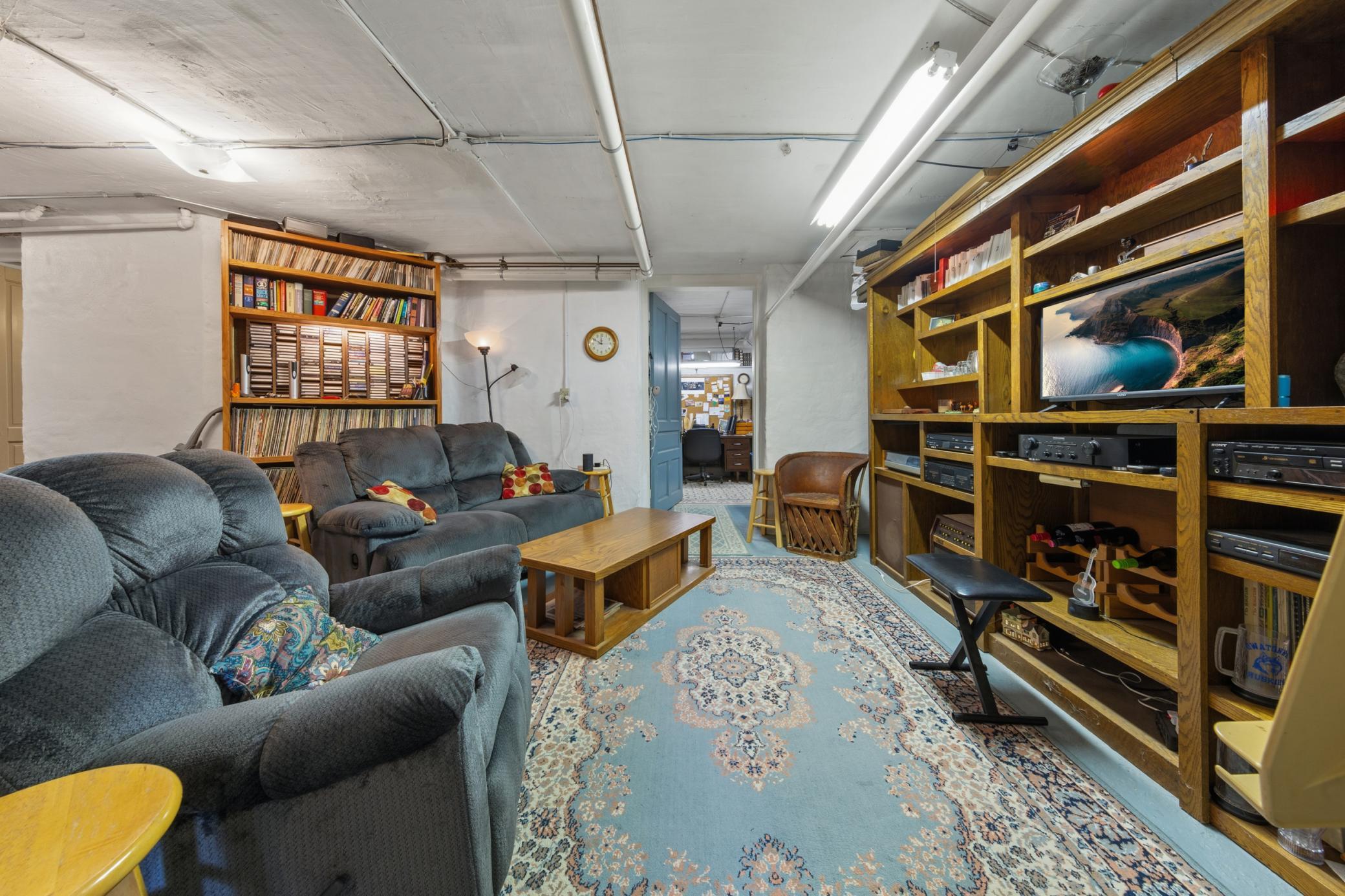 main property photo 59