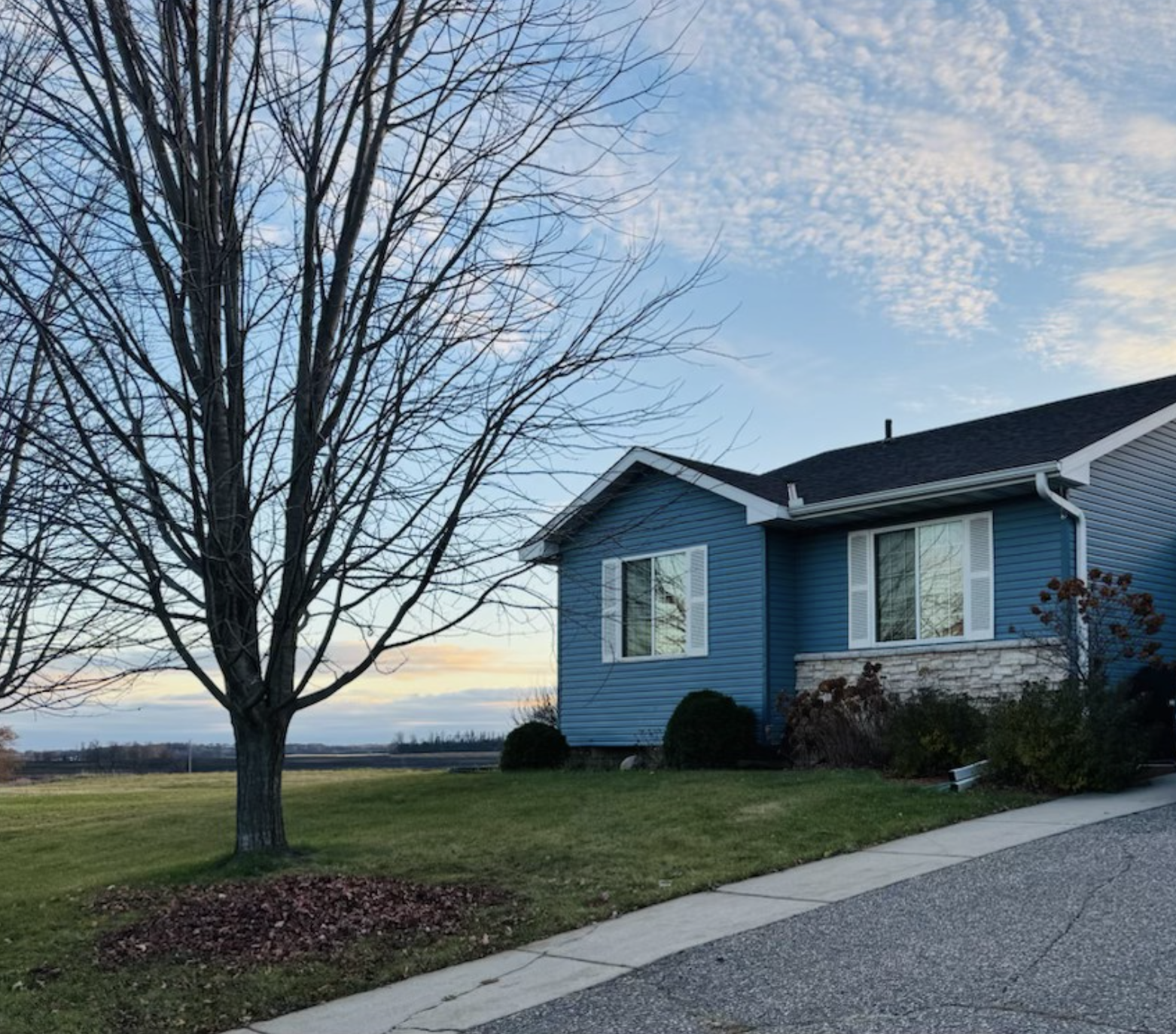 main property photo 31