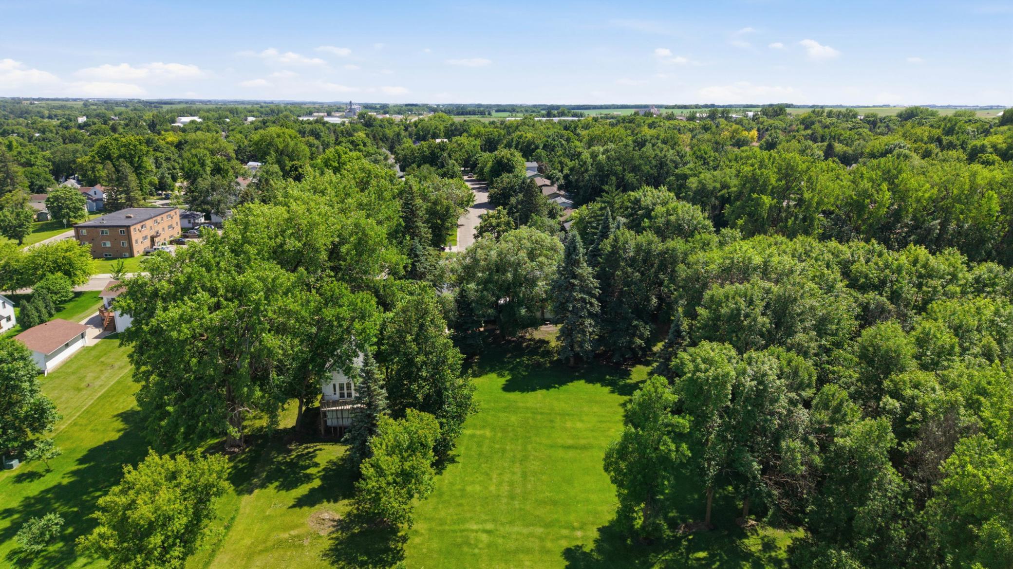 main property photo 39