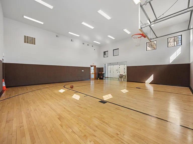 main property photo 18