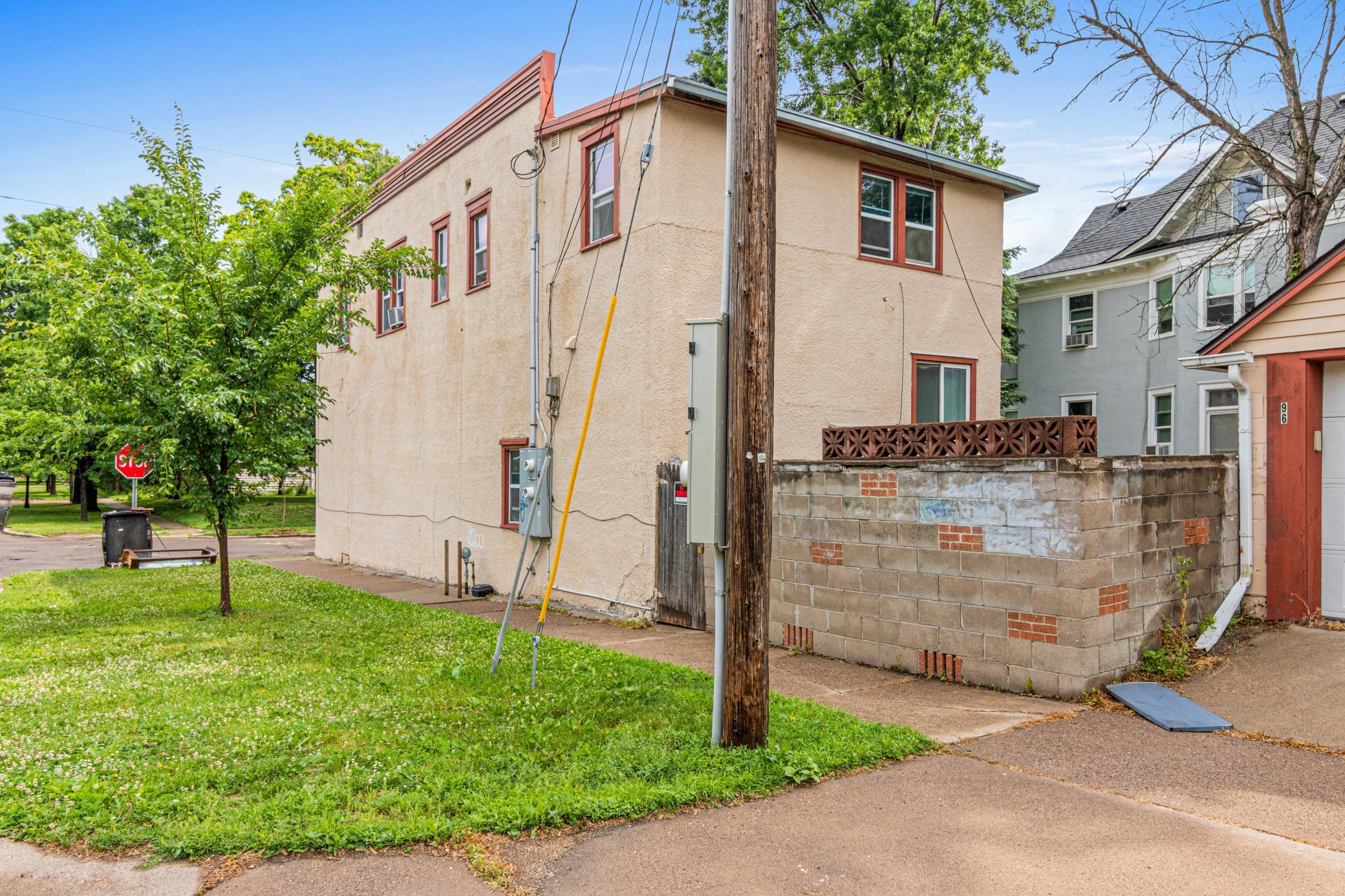 main property photo 26