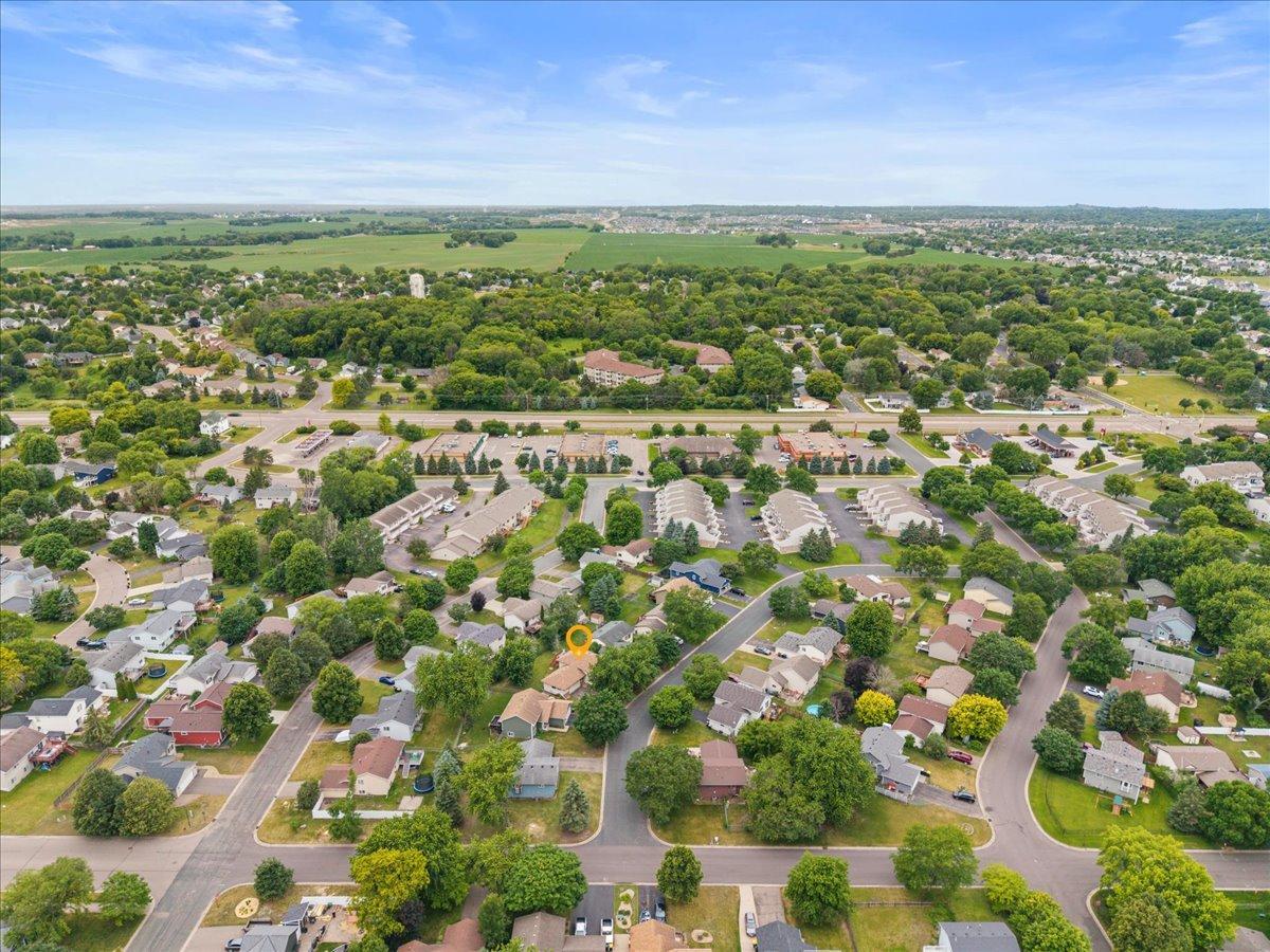 main property photo 29