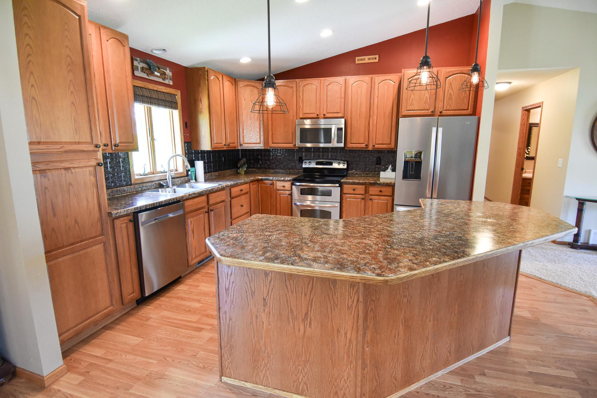 main property photo 9