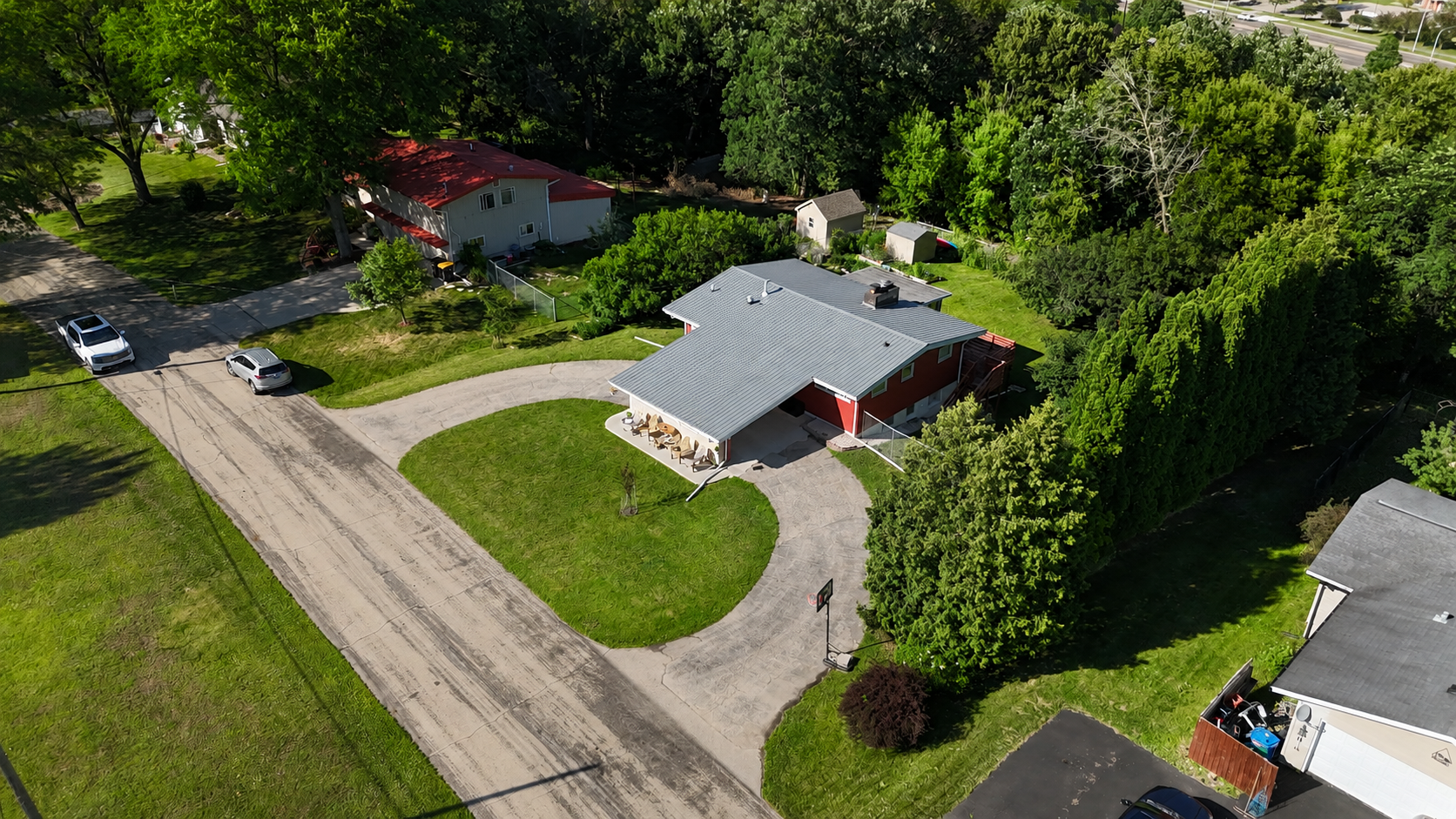 main property photo 3
