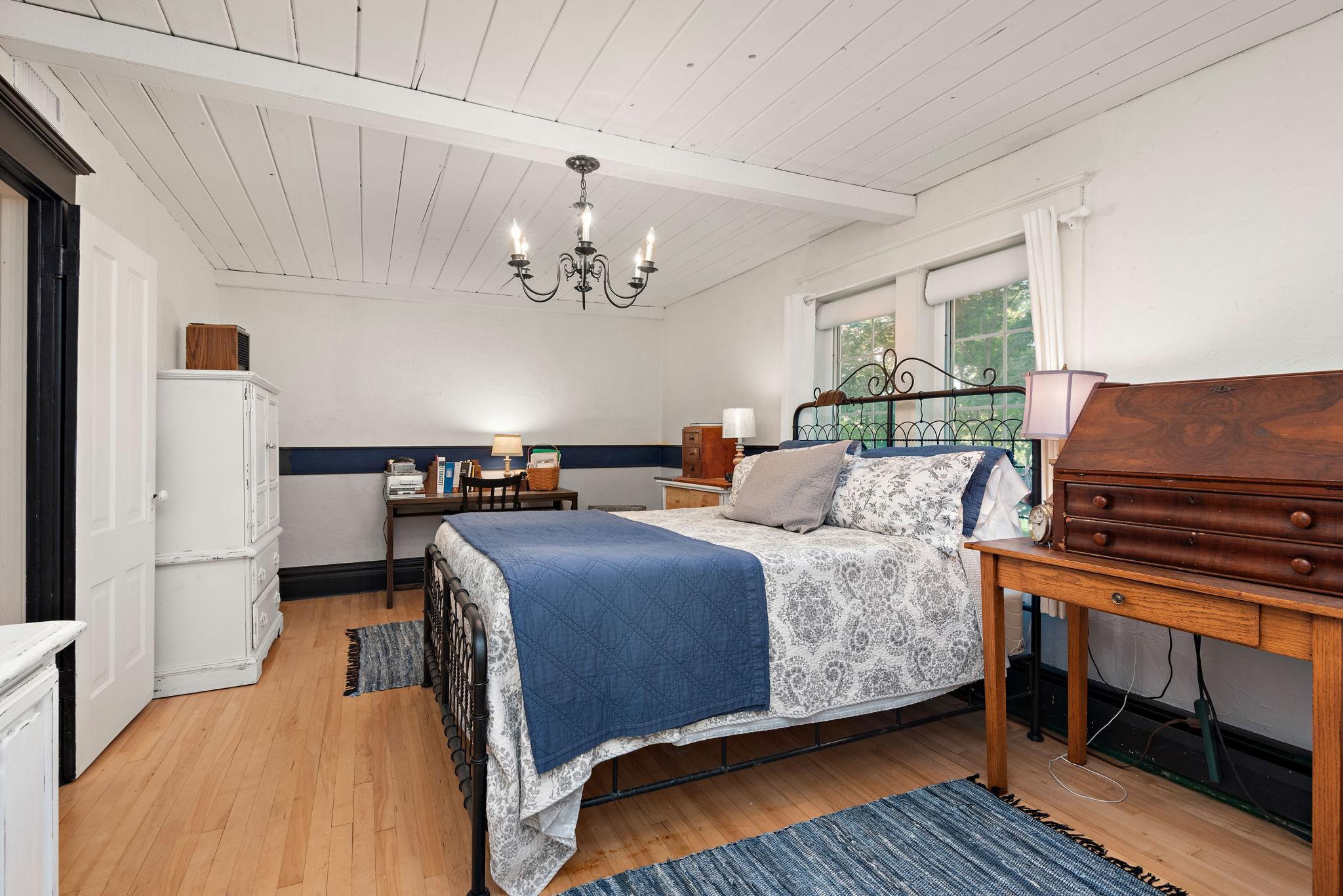 main property photo 33