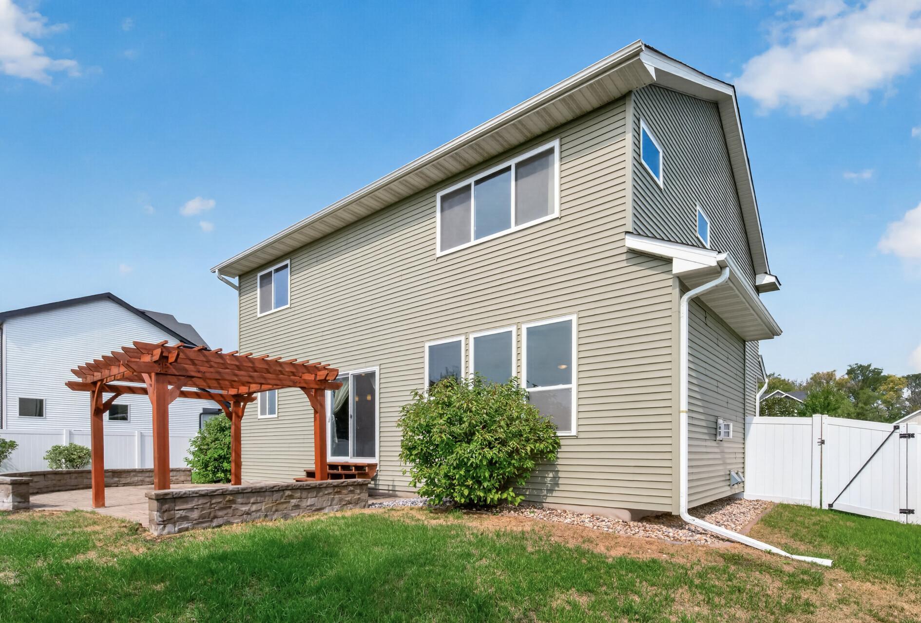 main property photo 44