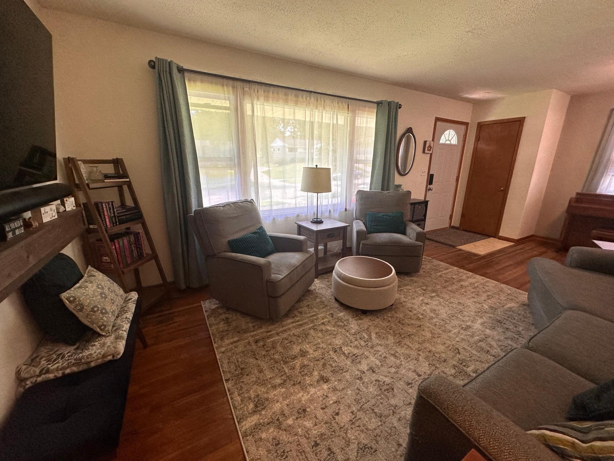 main property photo 14