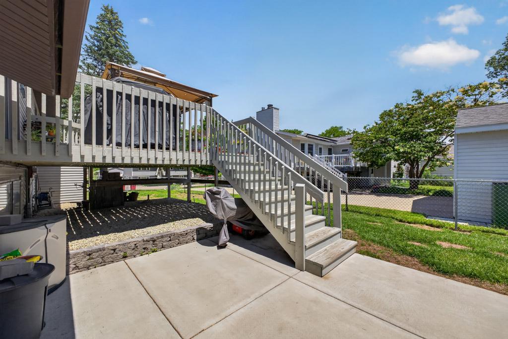 main property photo 29