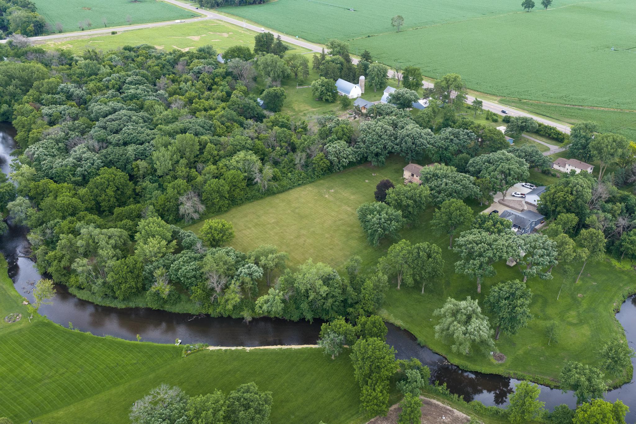 main property photo 8