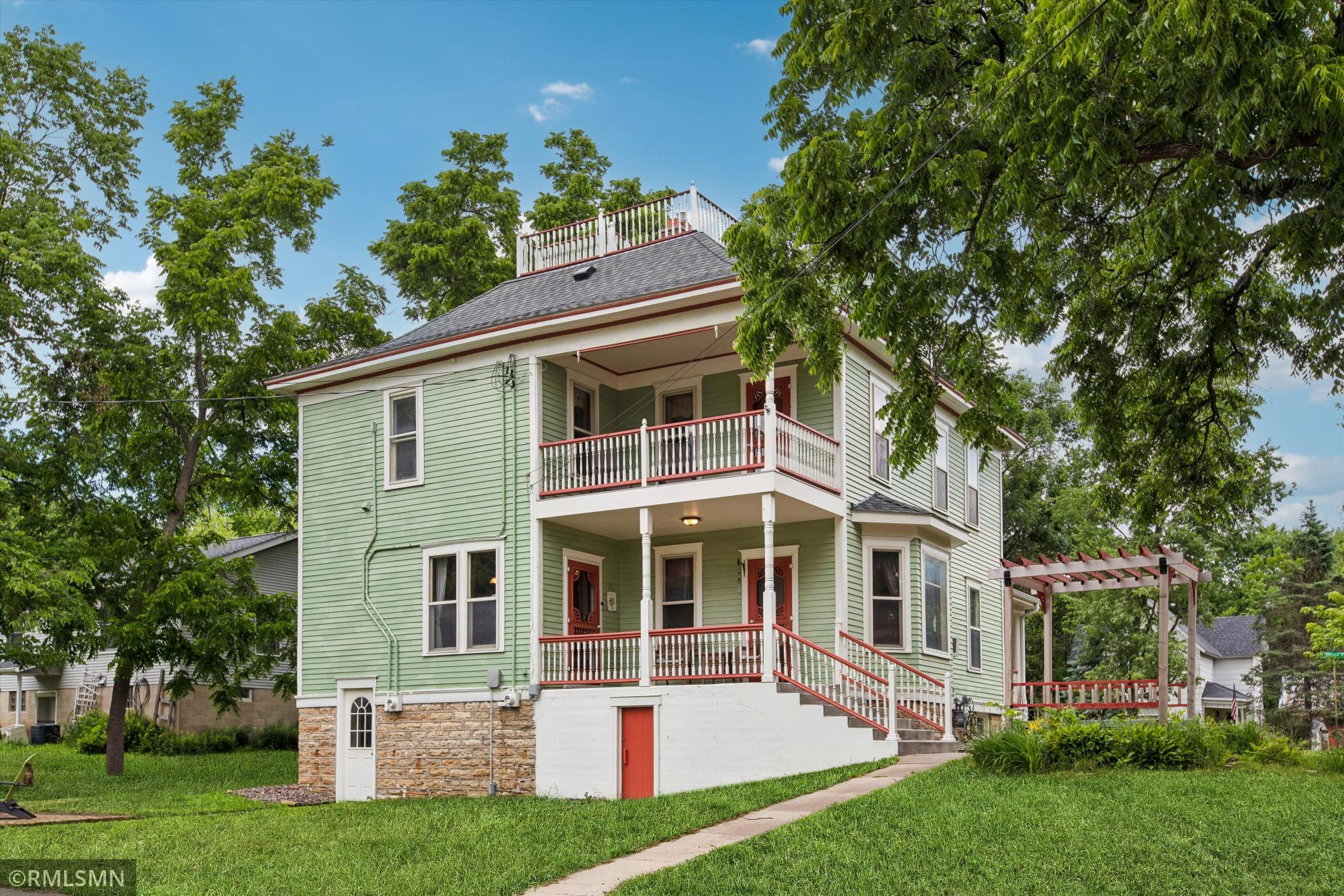 main property photo 4