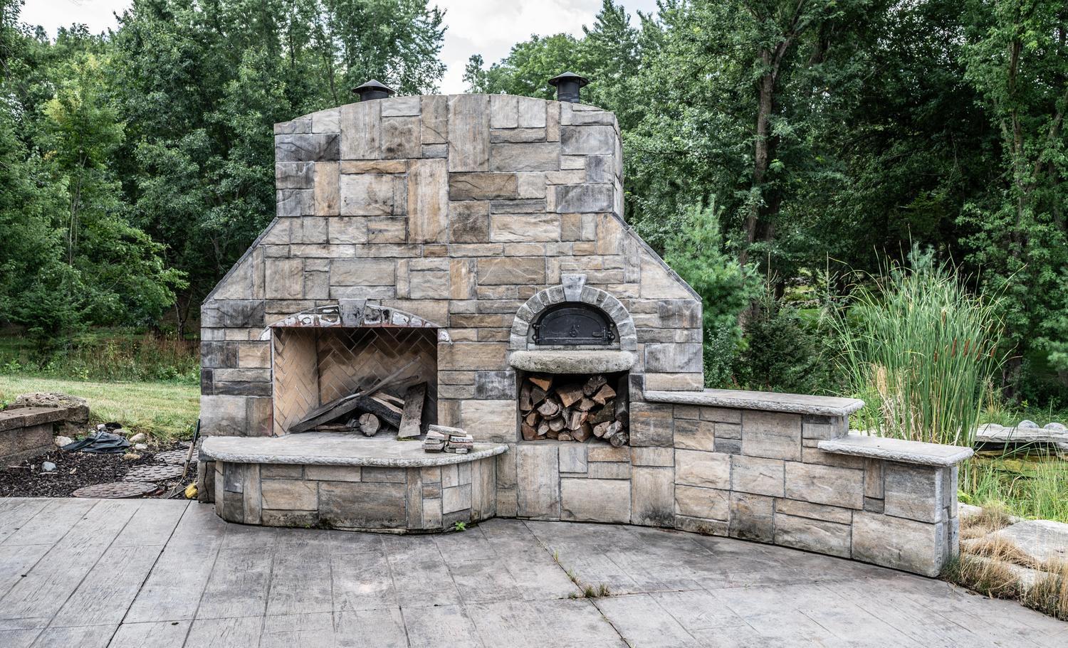 main property photo 45