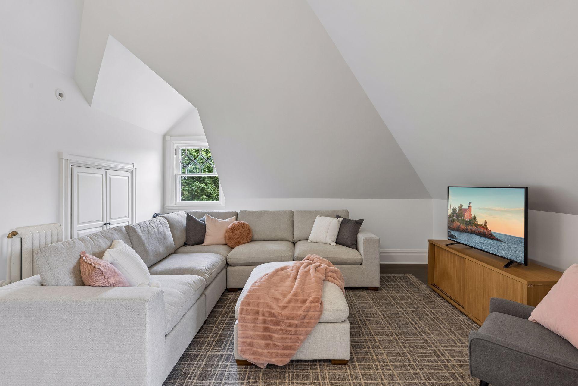 main property photo 89
