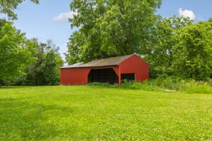 main property photo 10