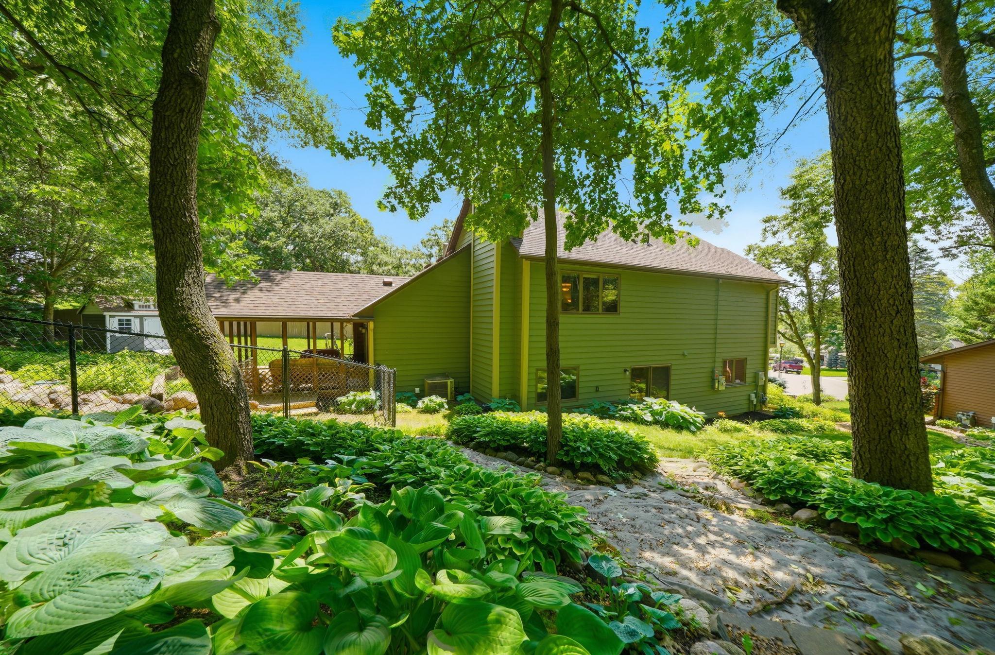 main property photo 13