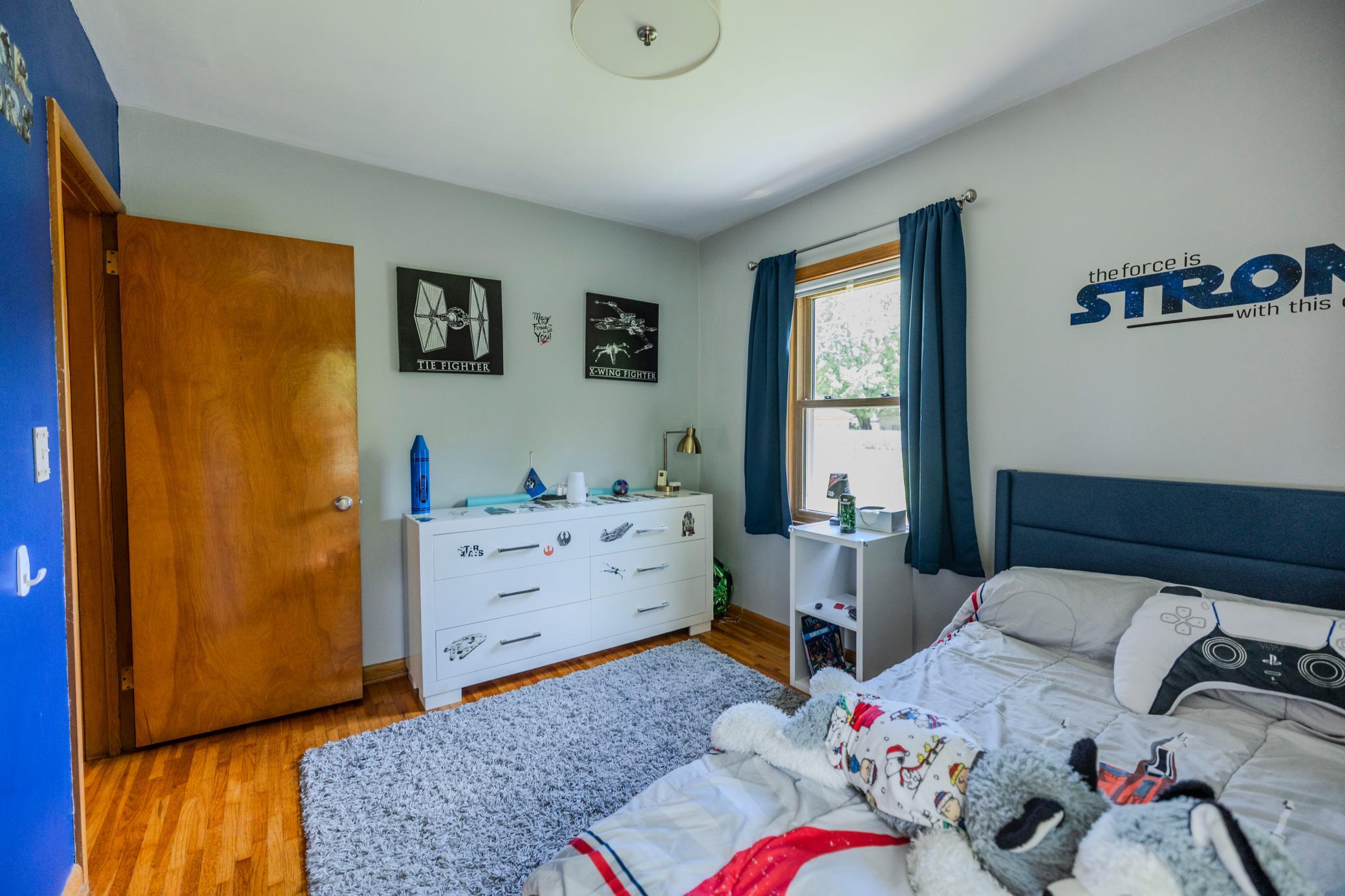 main property photo 28