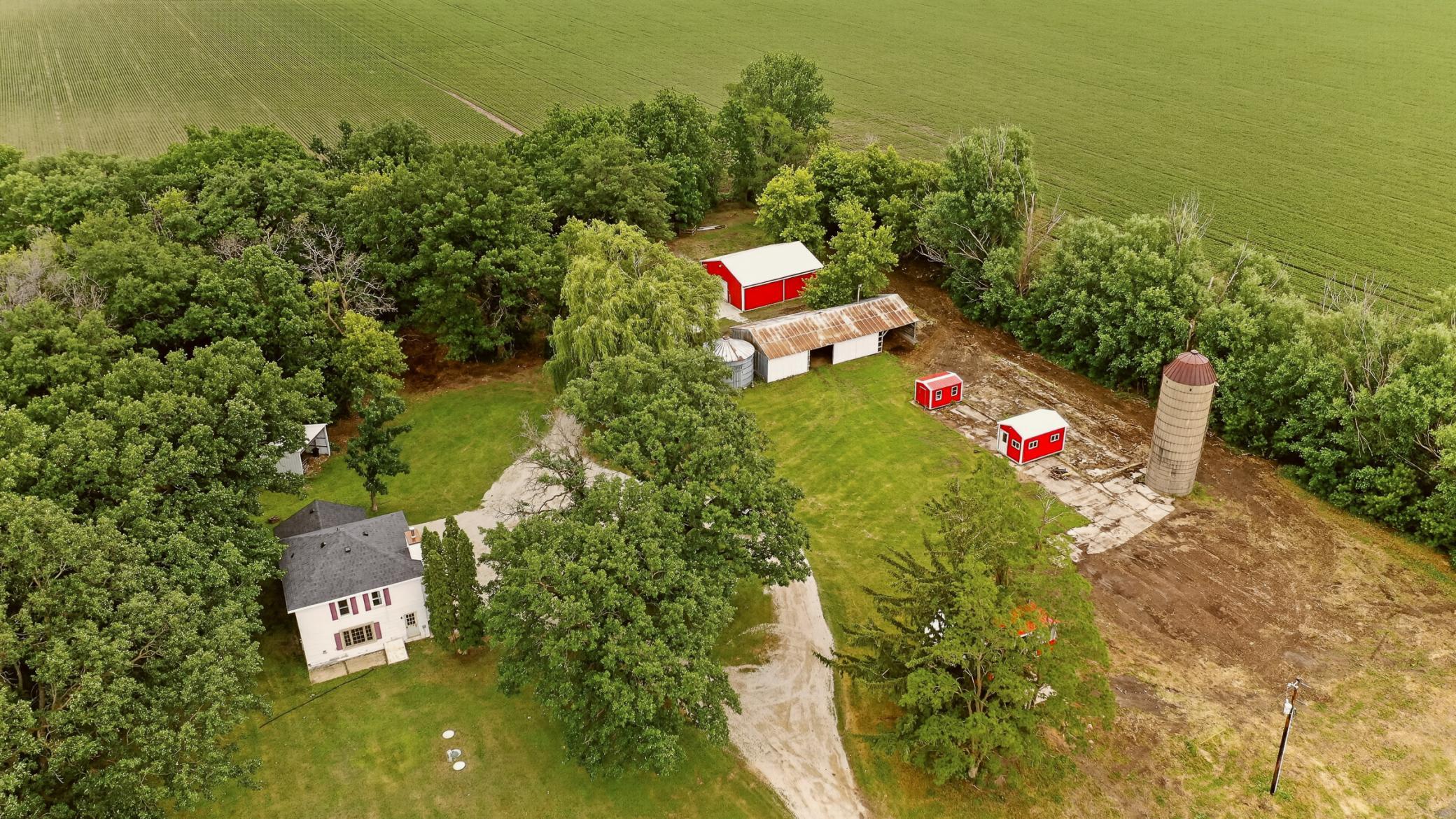 main property photo 5