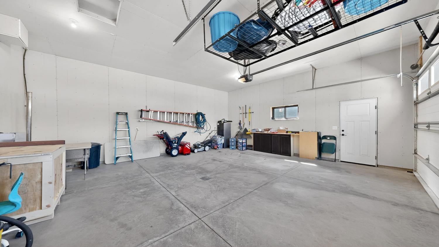 main property photo 58