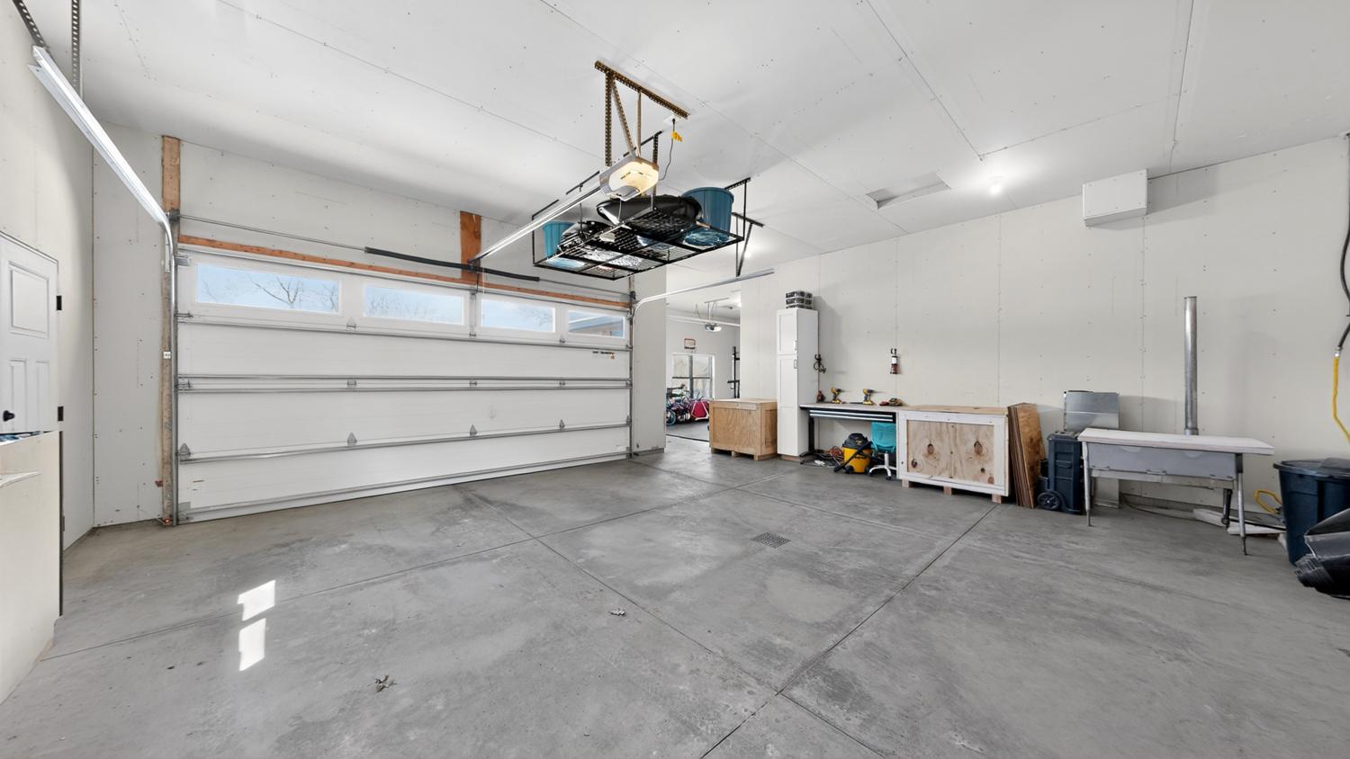 main property photo 59