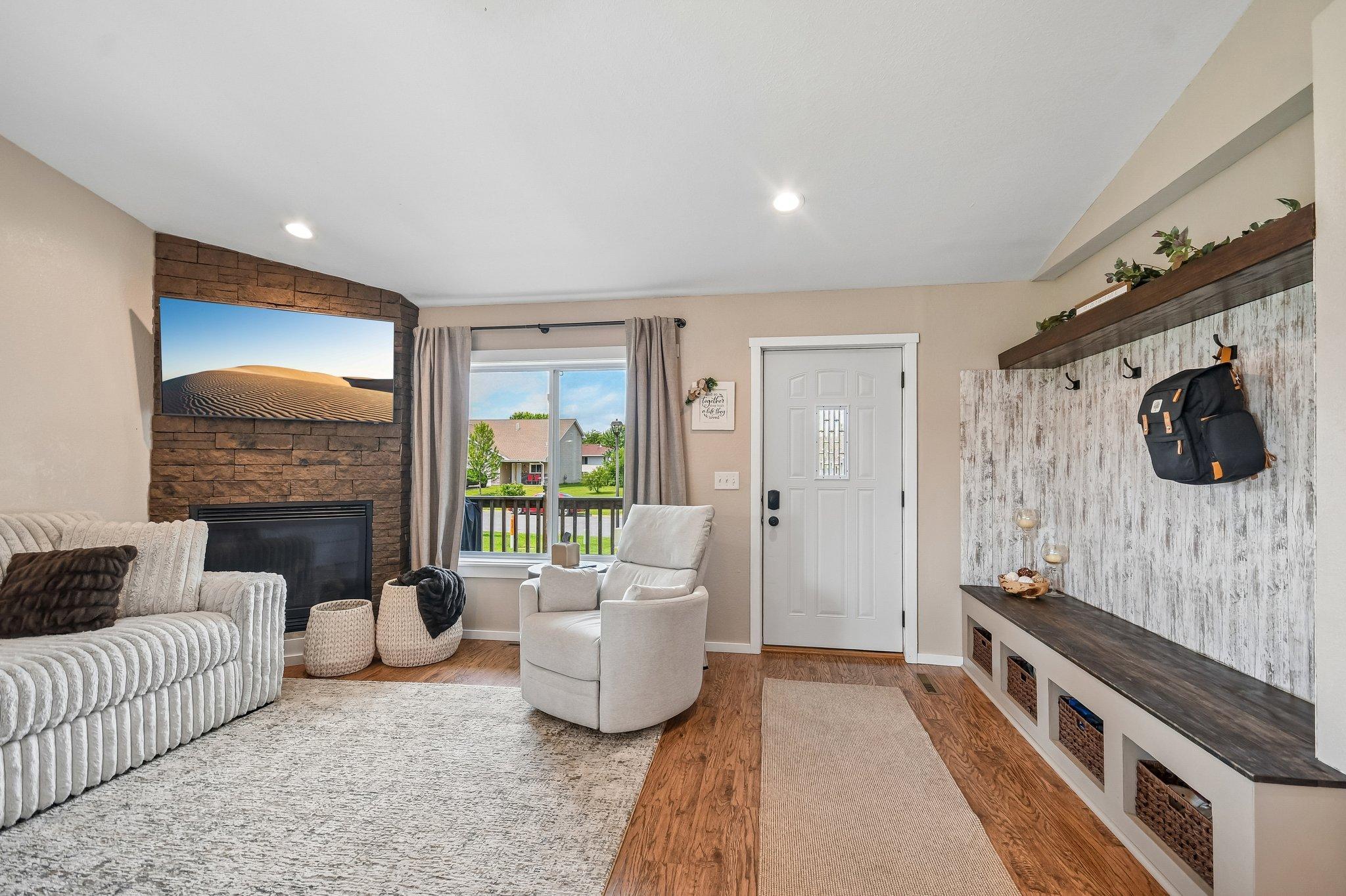 main property photo 5