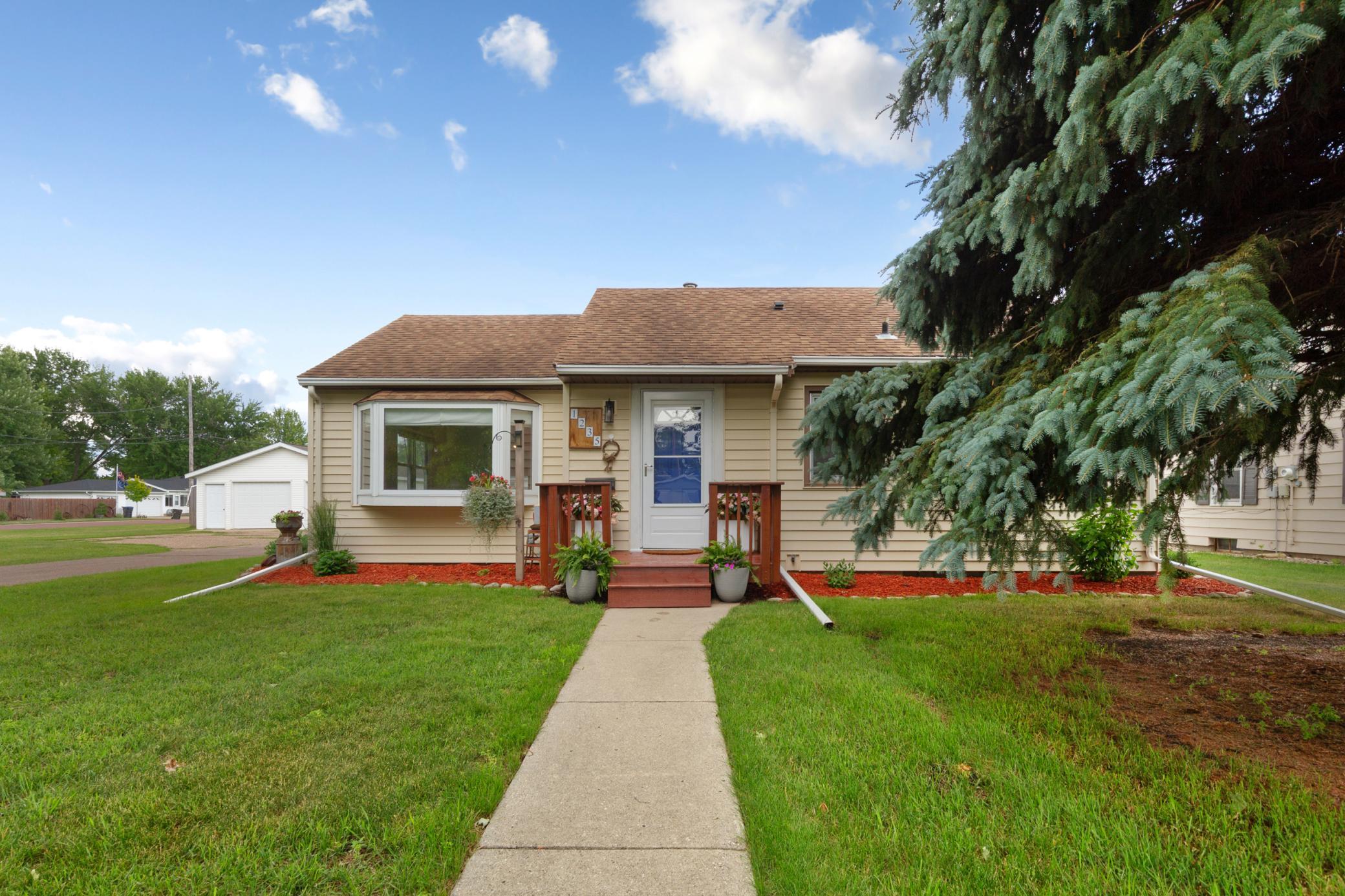 main property photo 1
