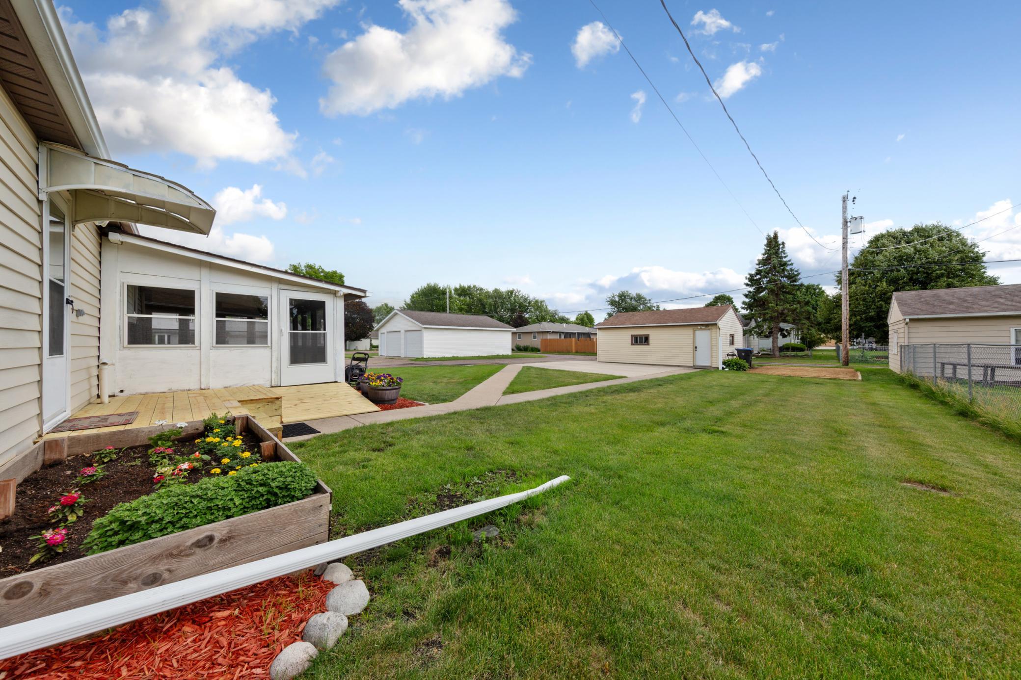 main property photo 38
