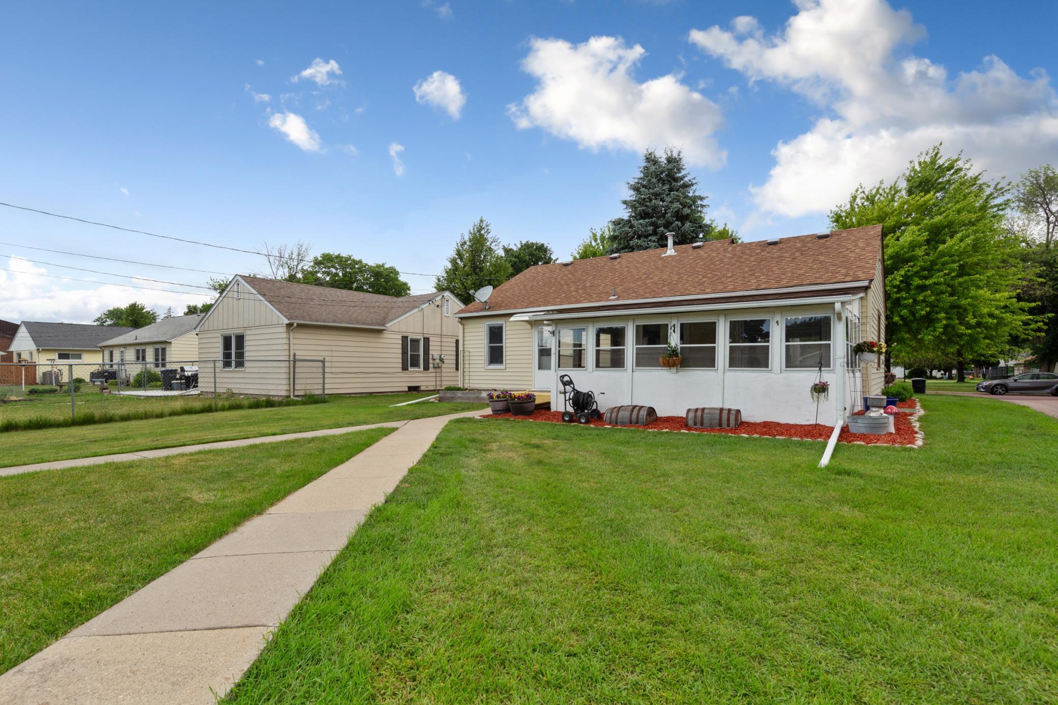 main property photo 40