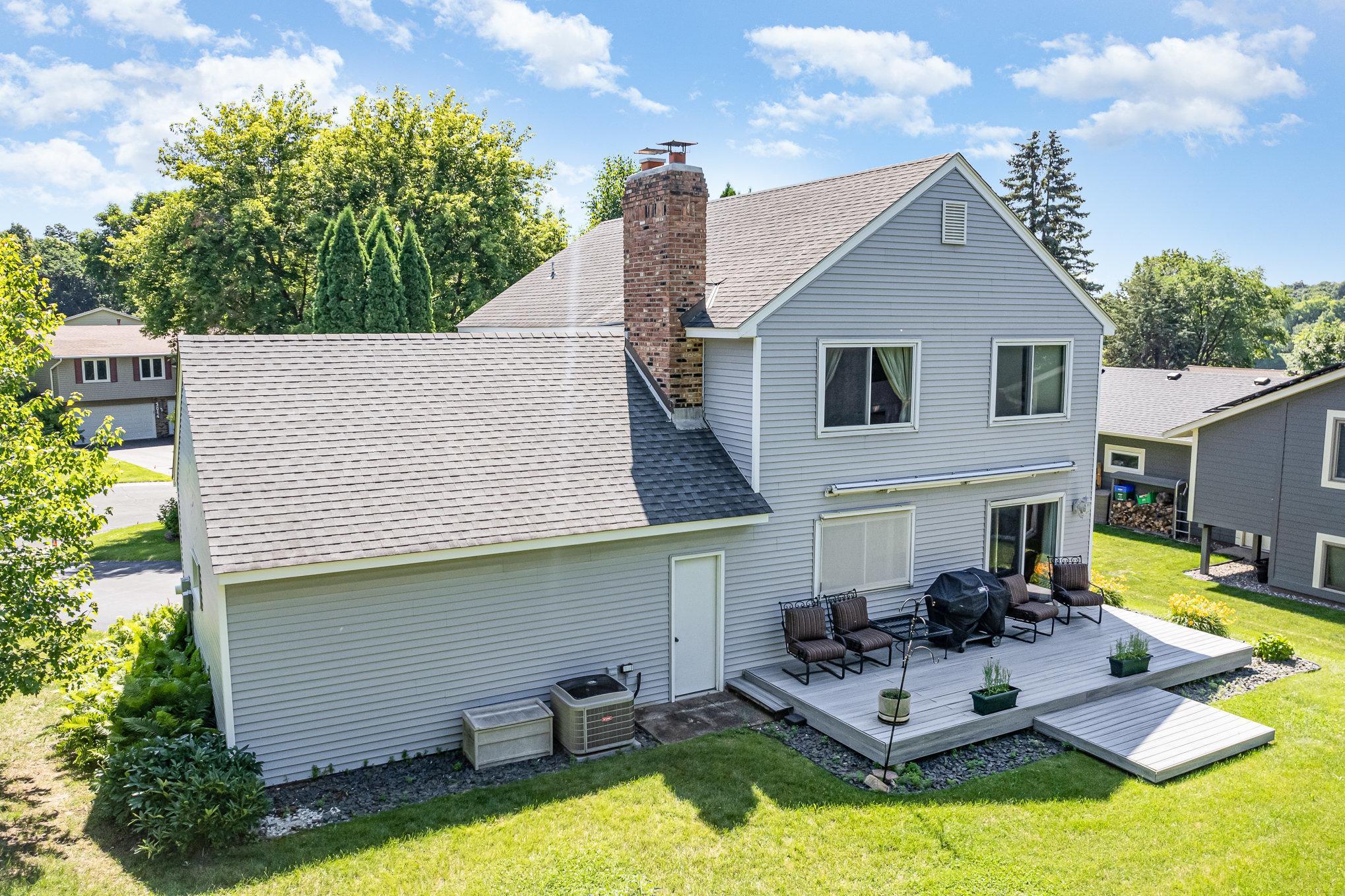 main property photo 28