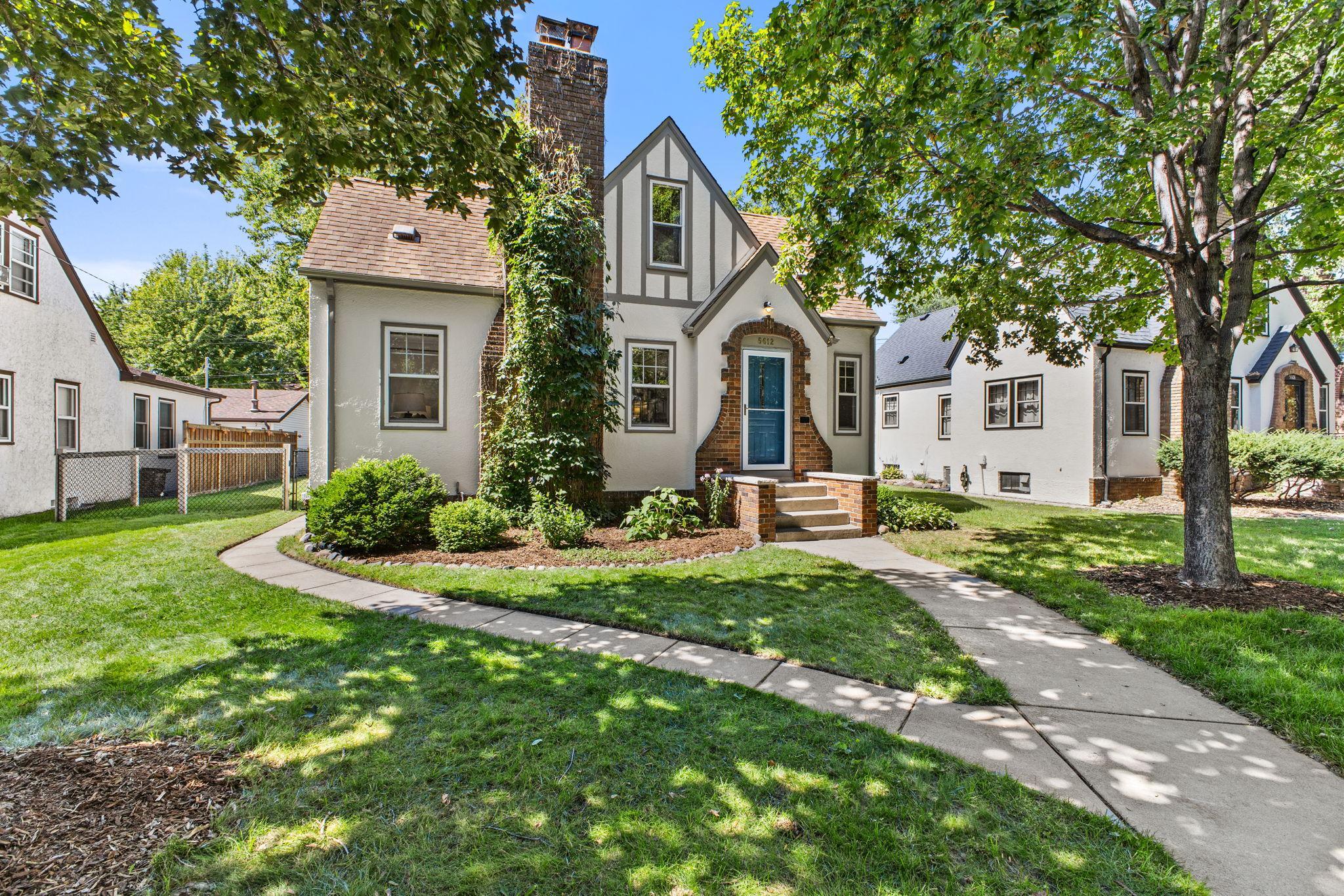 main property photo 0