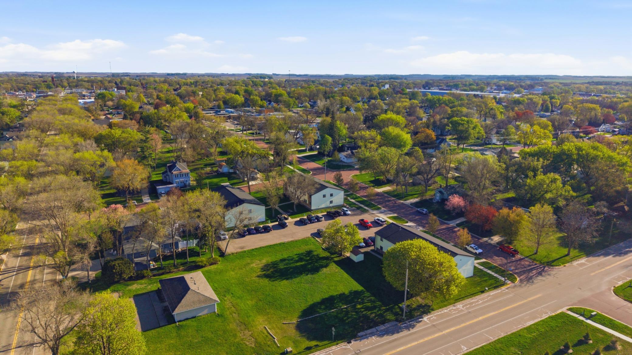 main property photo 11