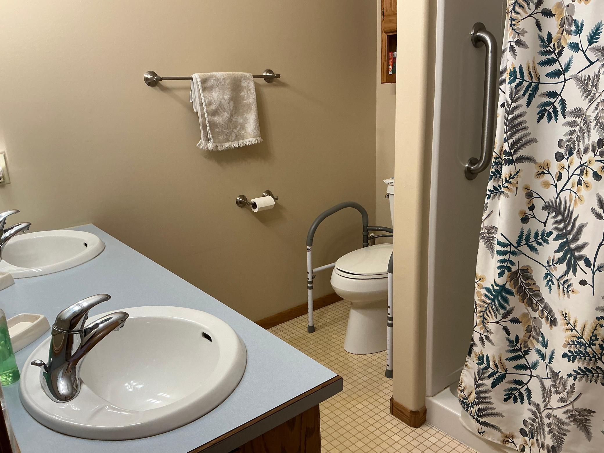 main property photo 19