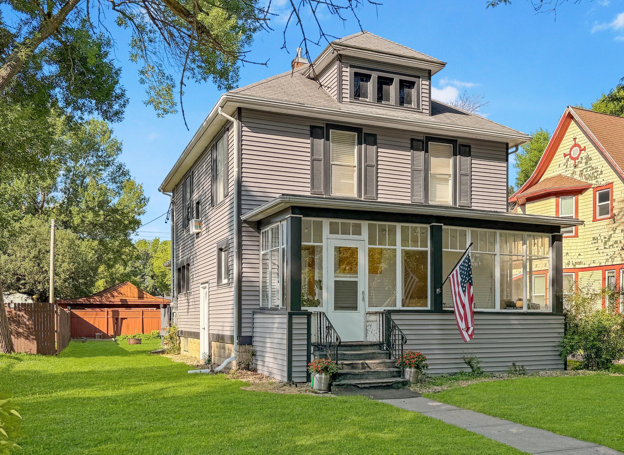 main property photo 5