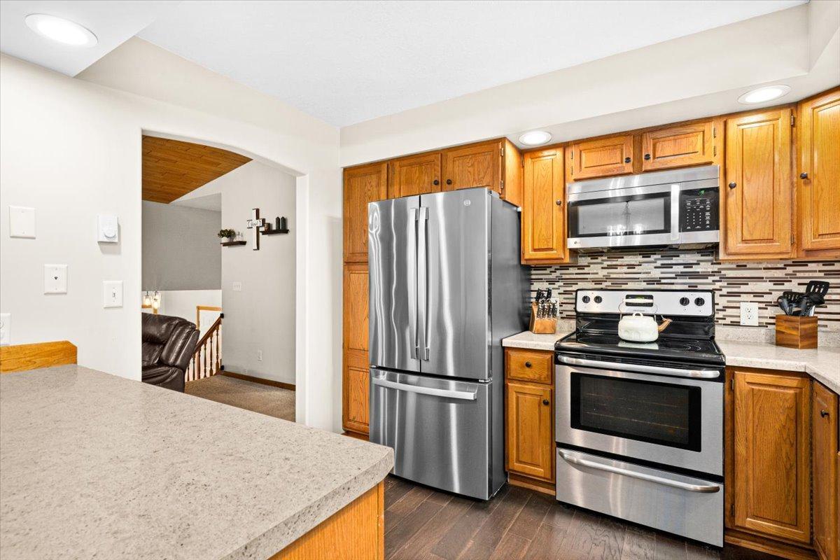 main property photo 13