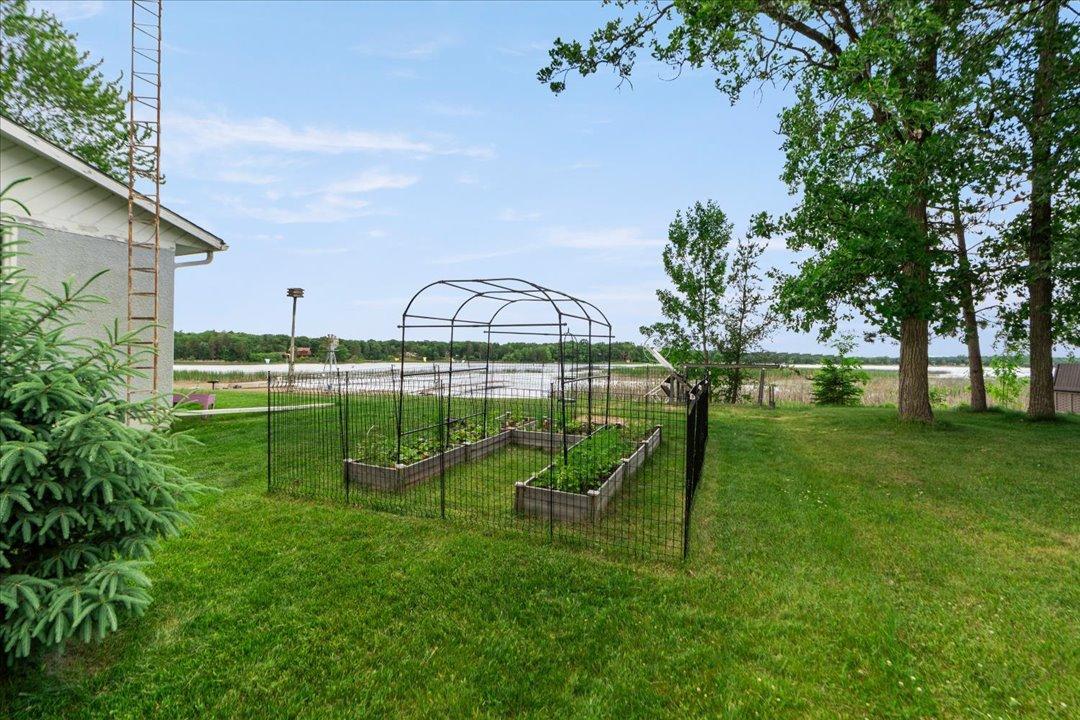 main property photo 35