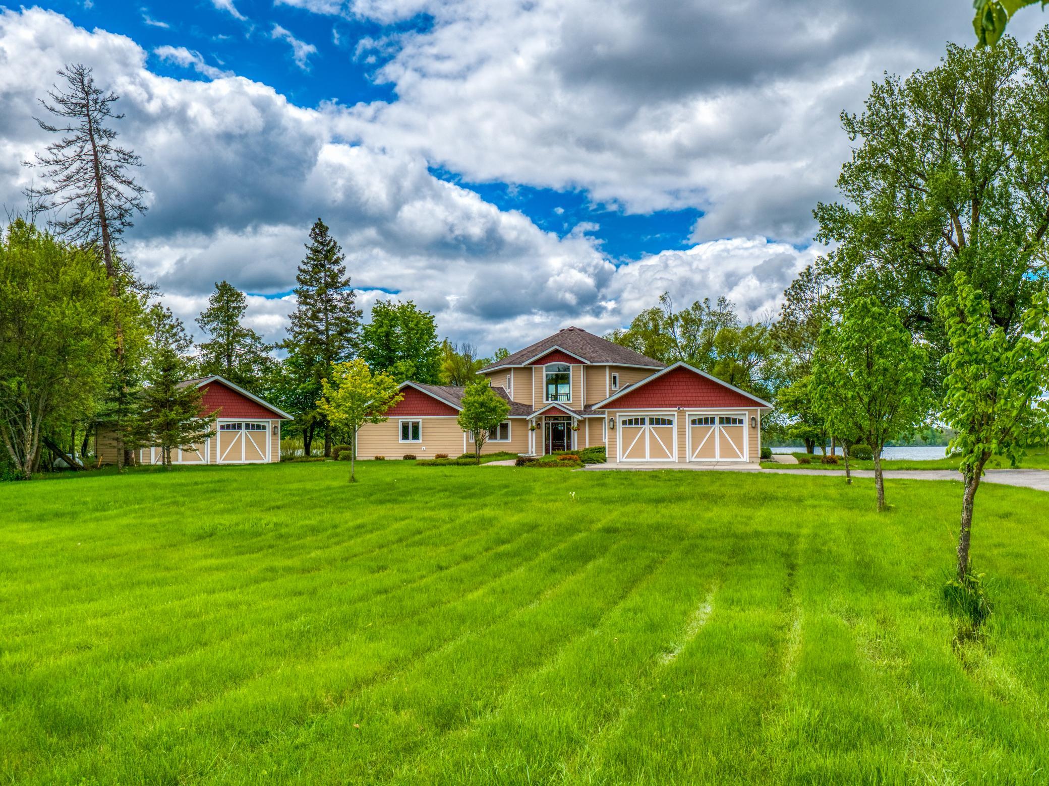 main property photo 11