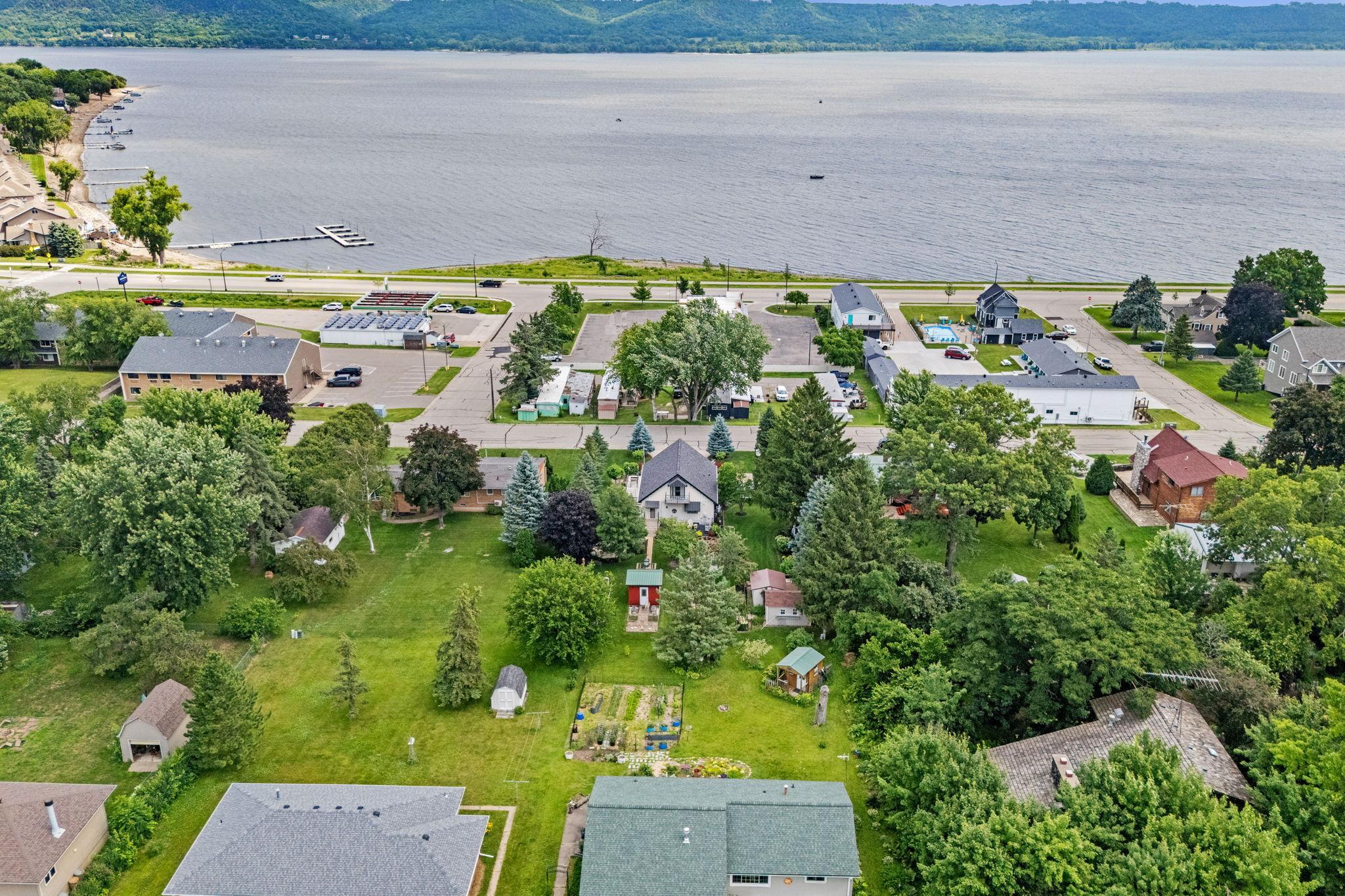 main property photo 38