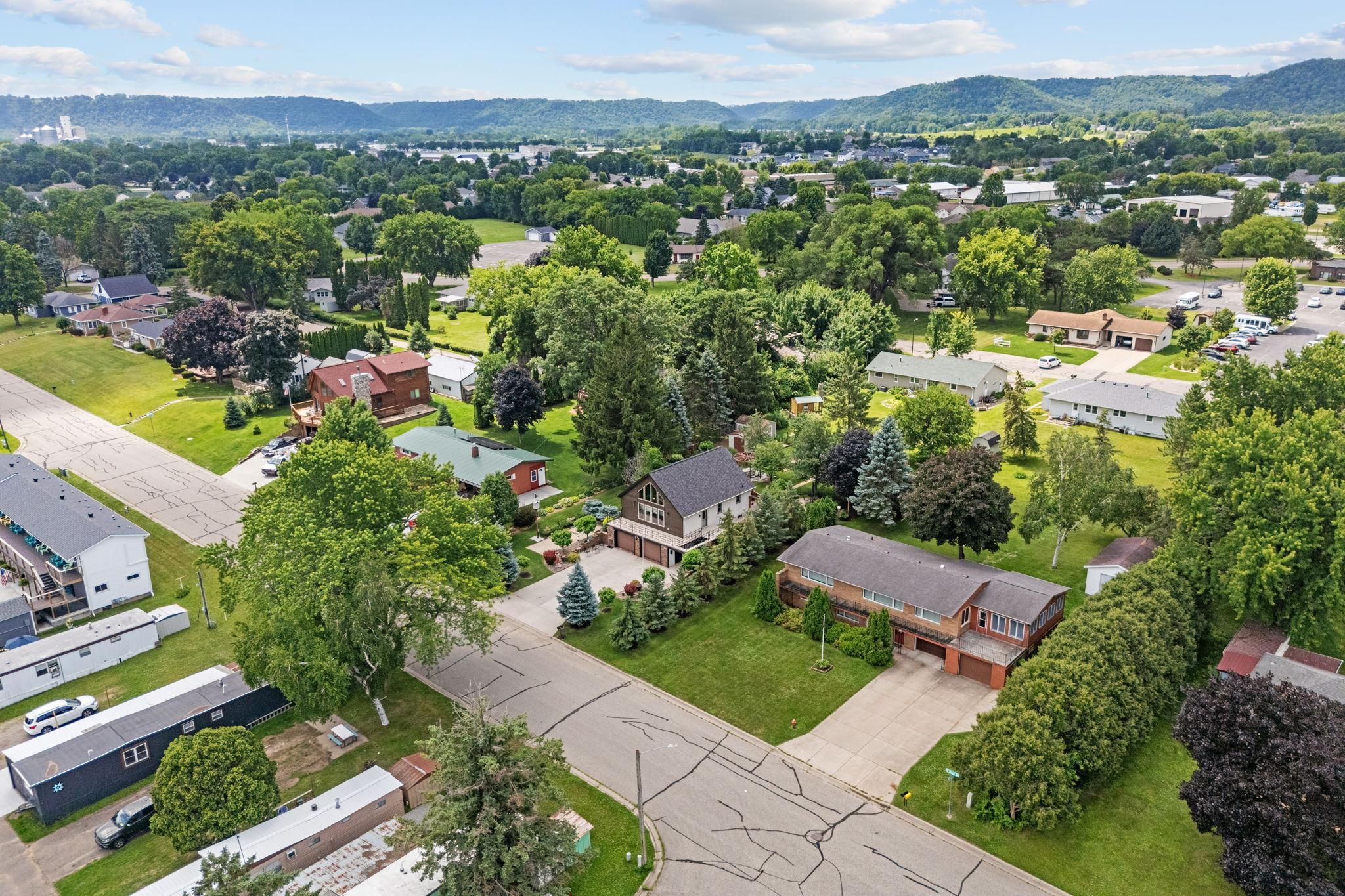 main property photo 45