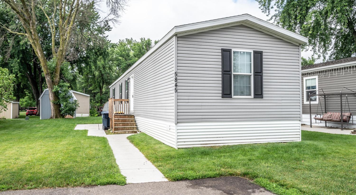 main property photo 29