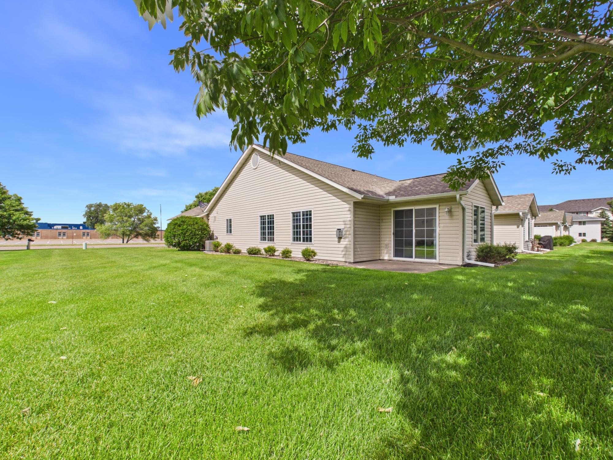 main property photo 13