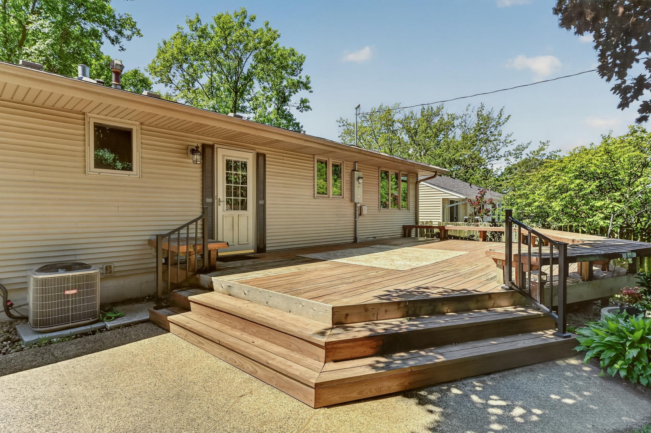 main property photo 32
