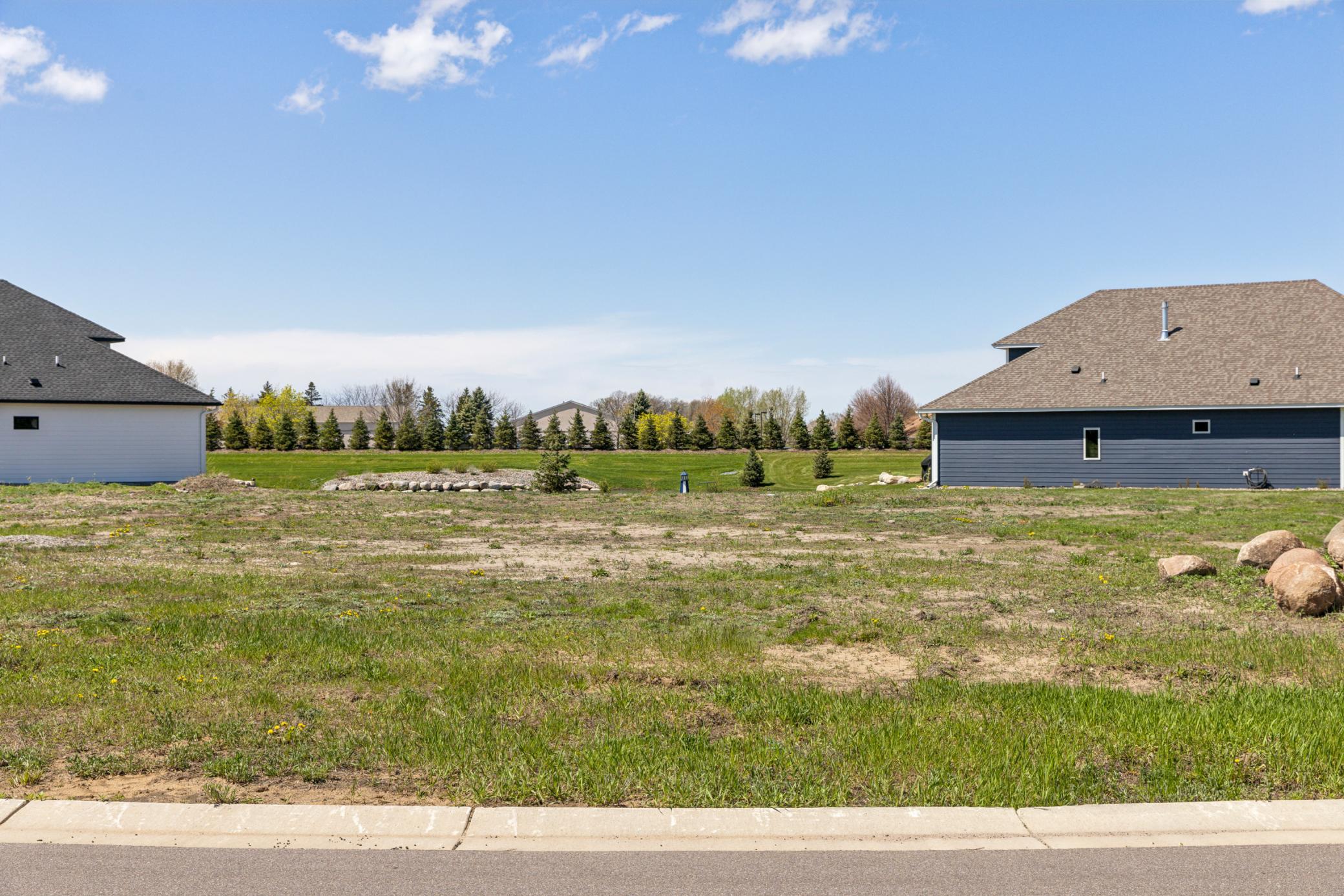 main property photo 17