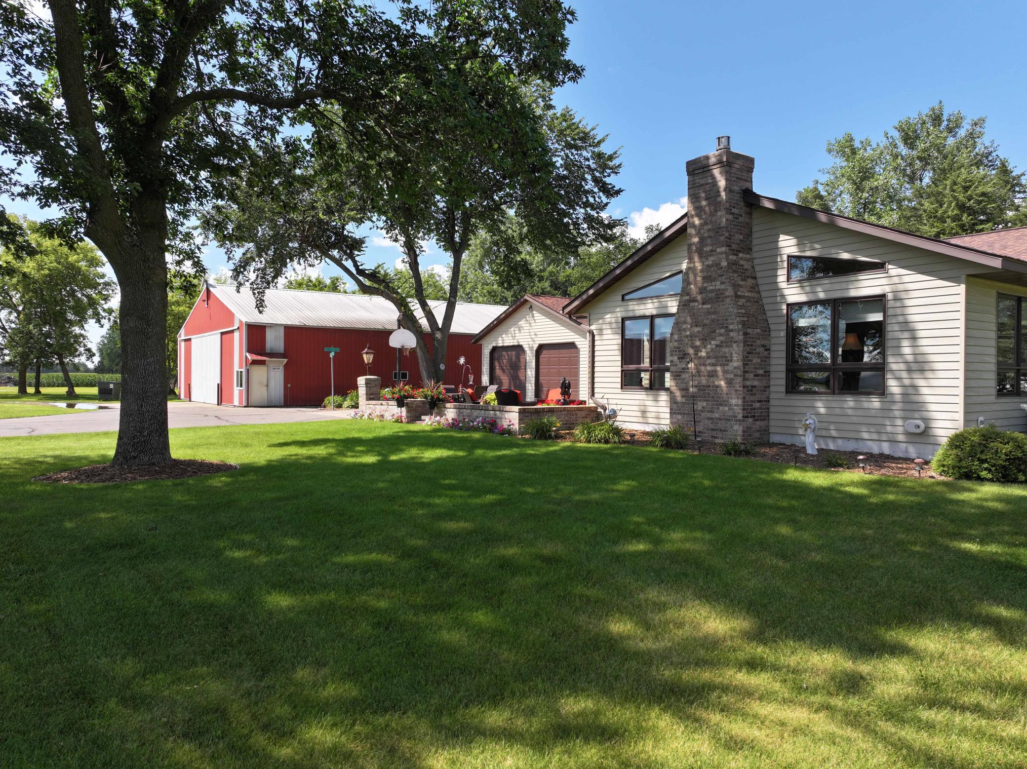 main property photo 5
