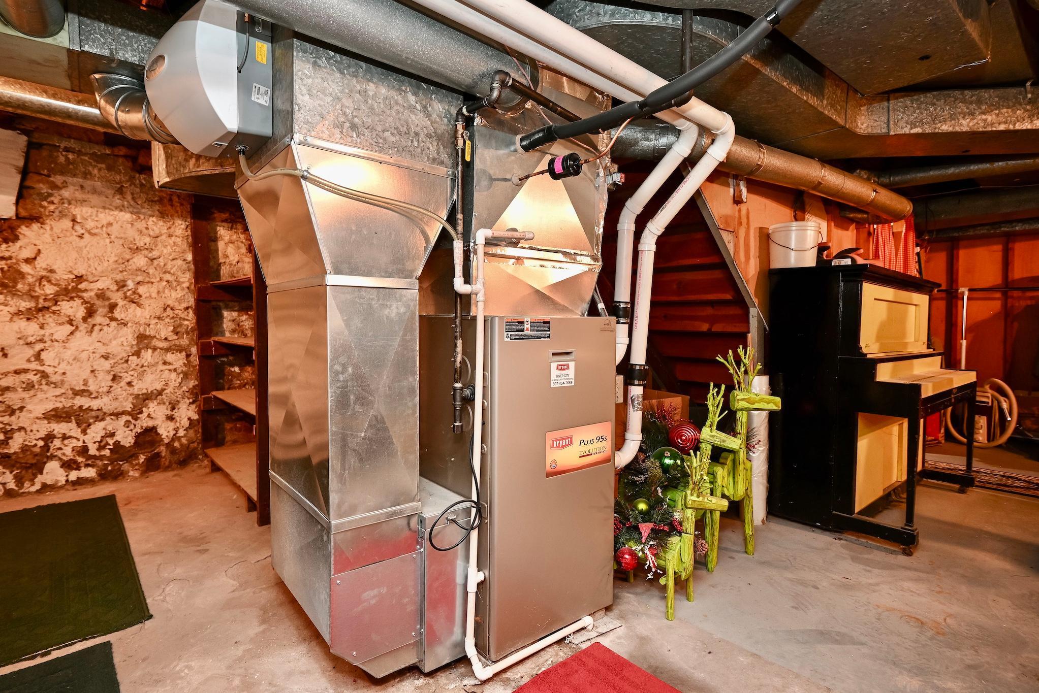 main property photo 22
