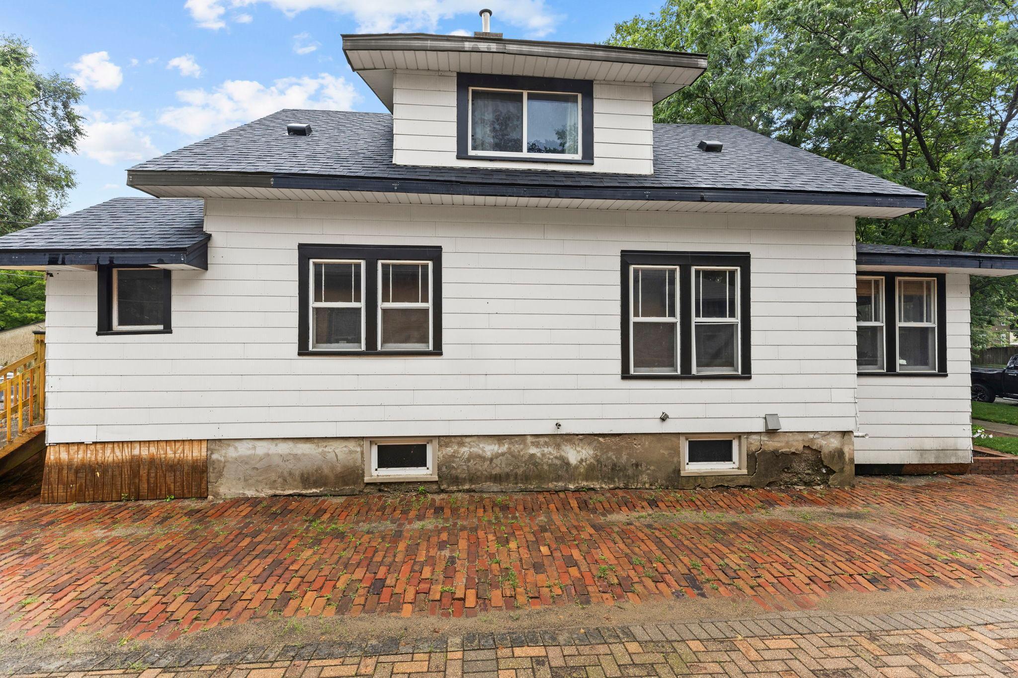 main property photo 57
